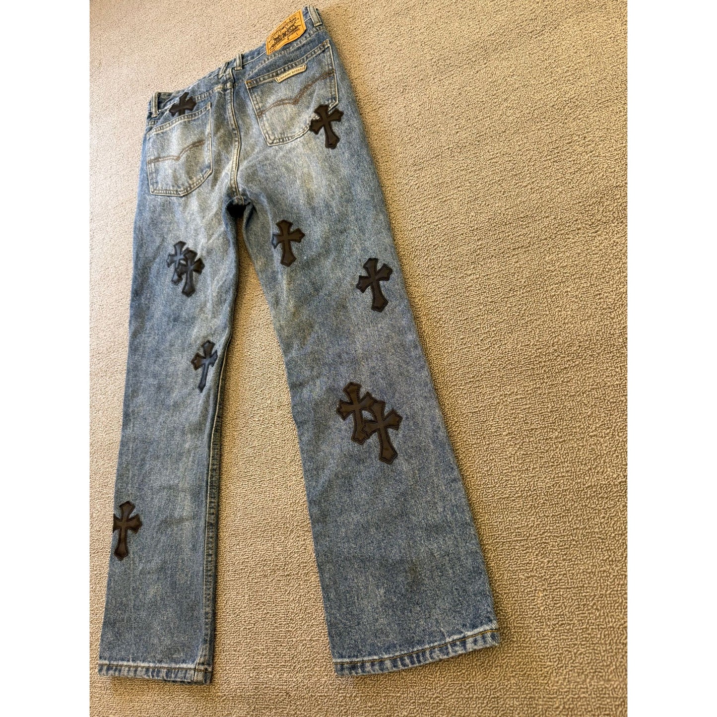 Levi's 550 Women's Chrome Hearts Cross Patch Light Wash Straight Jeans