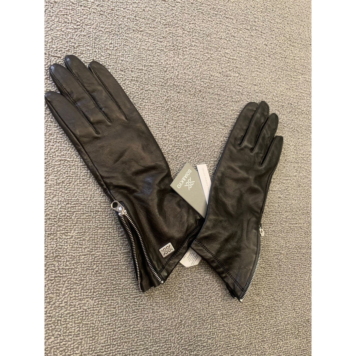 Soia & Kyo Women M Black Leather Zipper Gloves