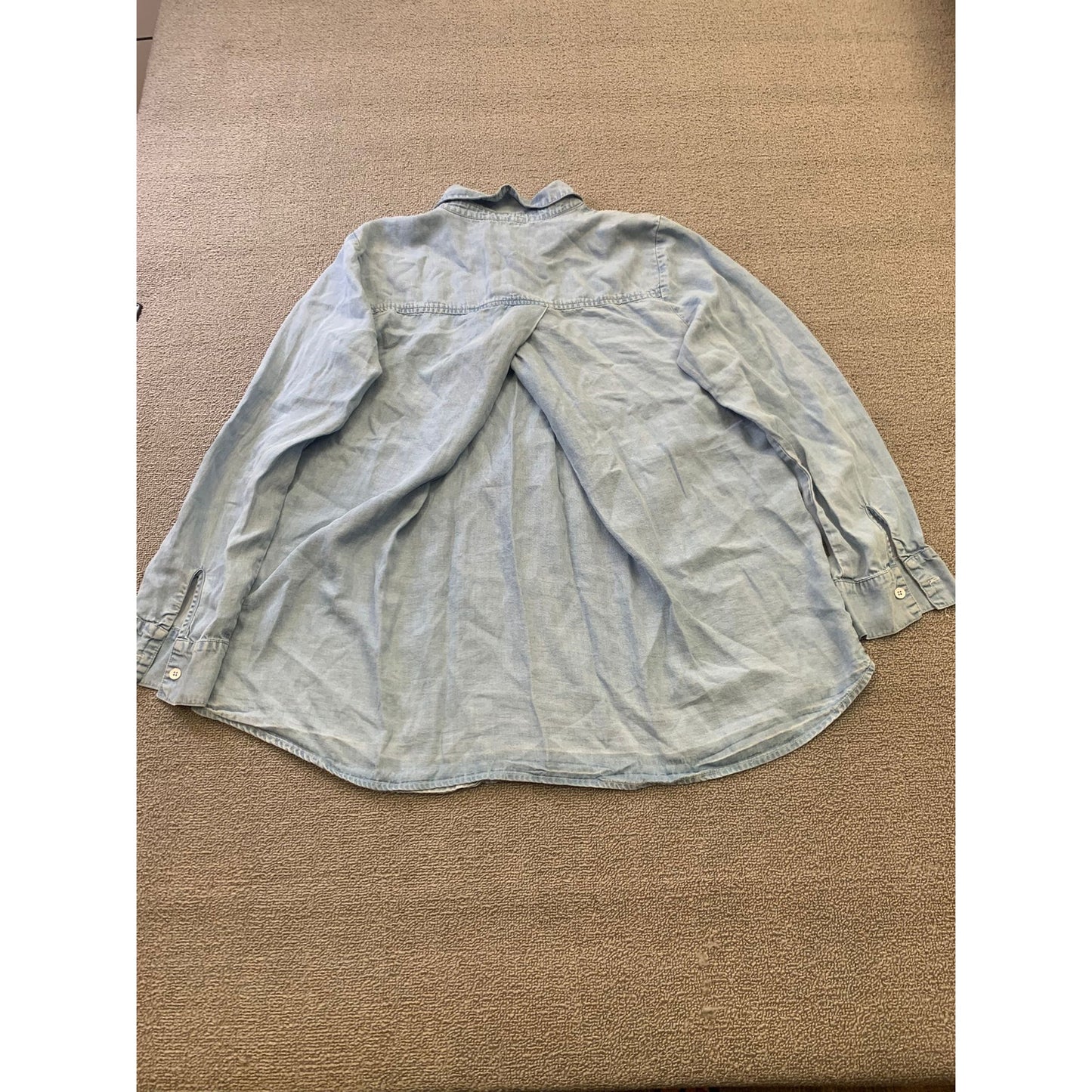 SPLENDID Women Large Blue Denim Button Up Shirt