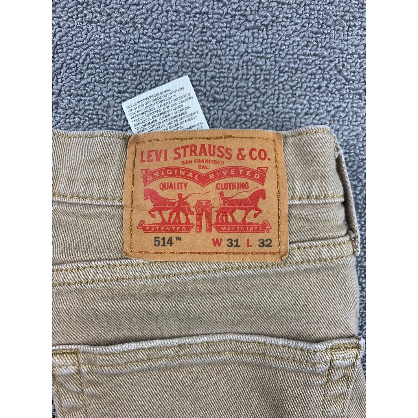Levi's Men's 31x32 514 Straight Fit Beige Chino Khaki Jeans