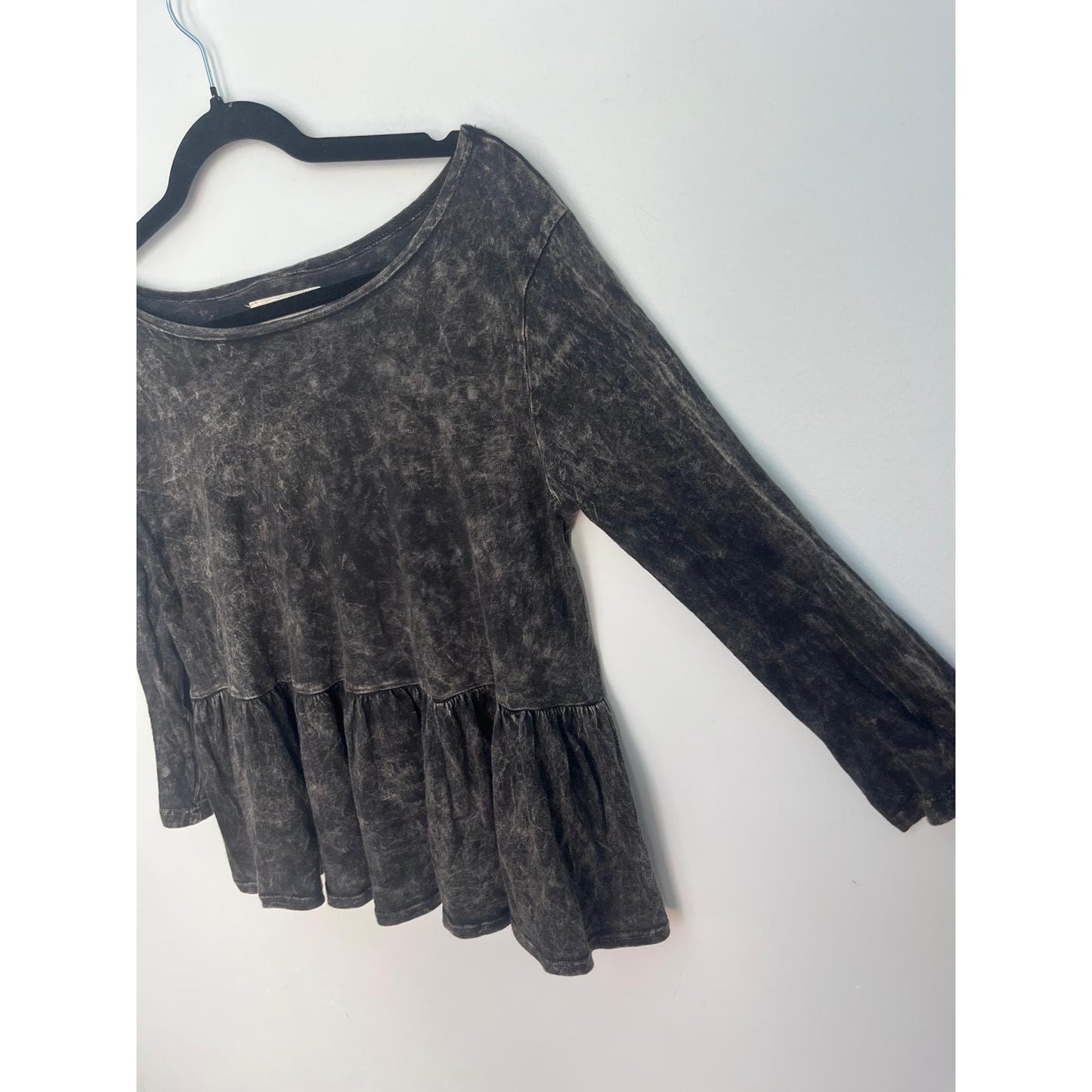 We The Free Project Social T Peplum Top Women XS Black Acid Wash Long Sleeve