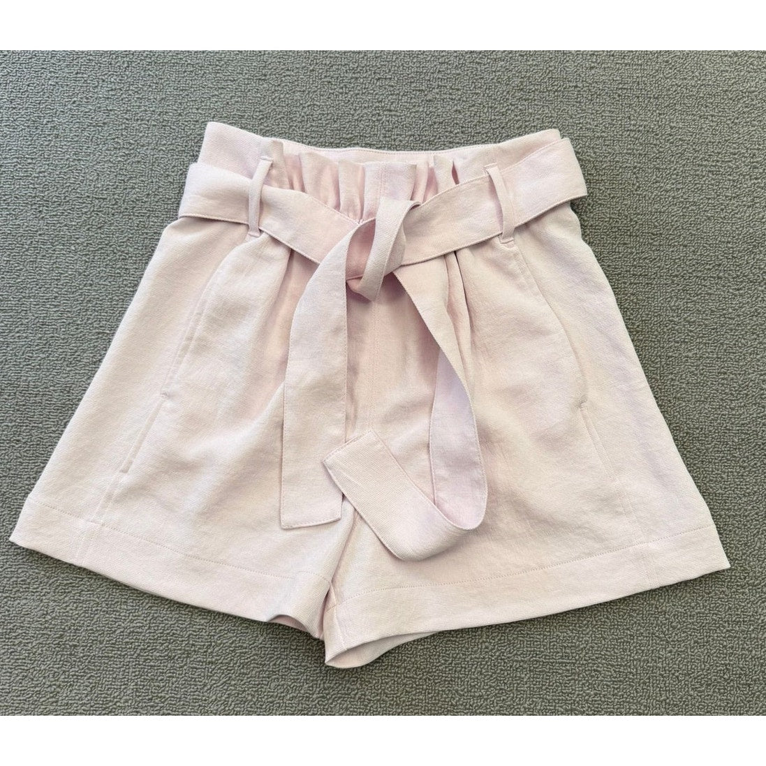 Aritzia Wilfred Women's Size 2 Pink Paper Bag Waist Shorts Belted Summer Casual