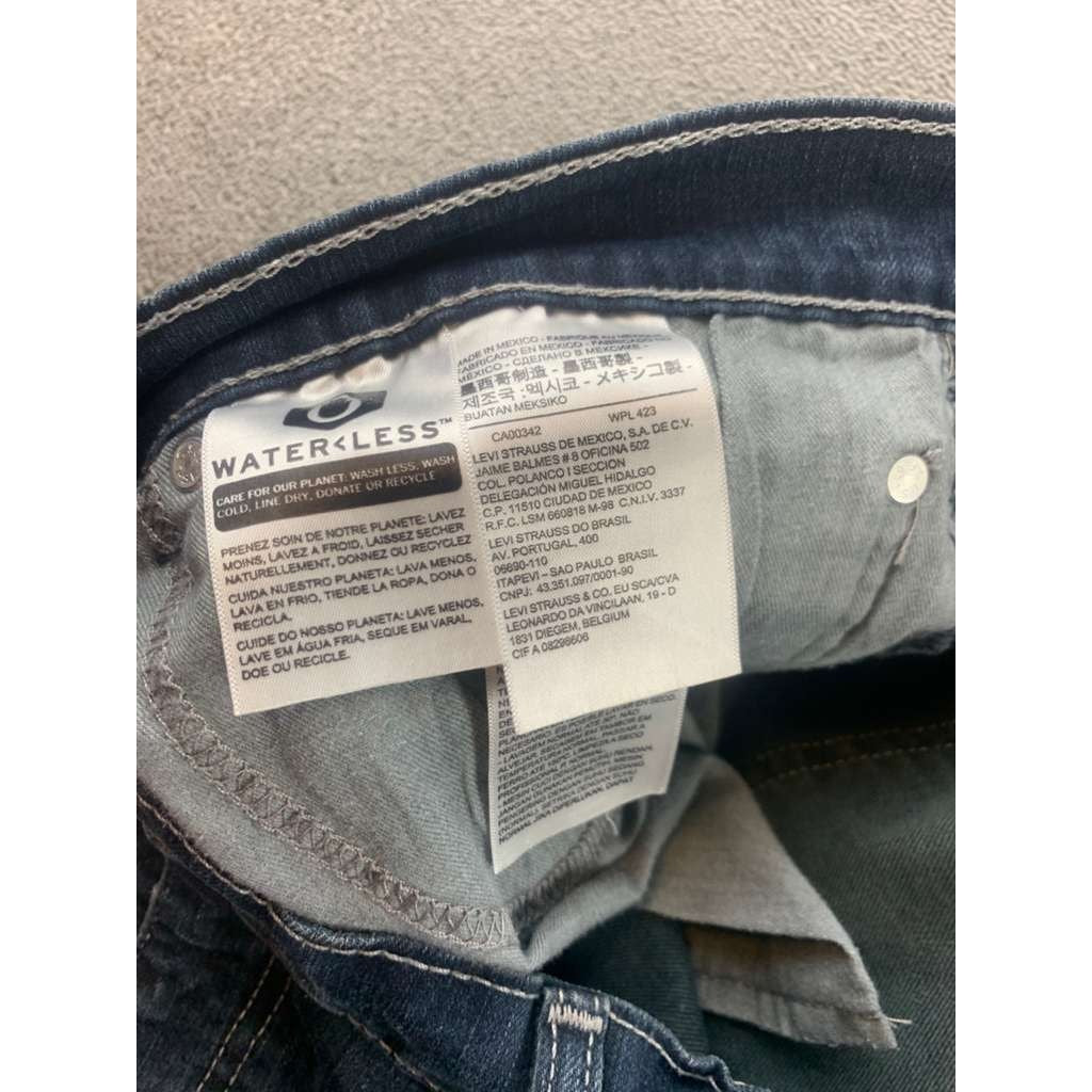 Levi's 505 Jeans Men's Size 40 X 32 Straight Denim Blue Medium Wash Distressed