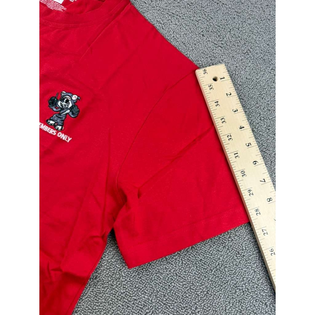 Members Only T Shirt Men M Red Embroidered Scary Bear Graphic Streetwear Cotton
