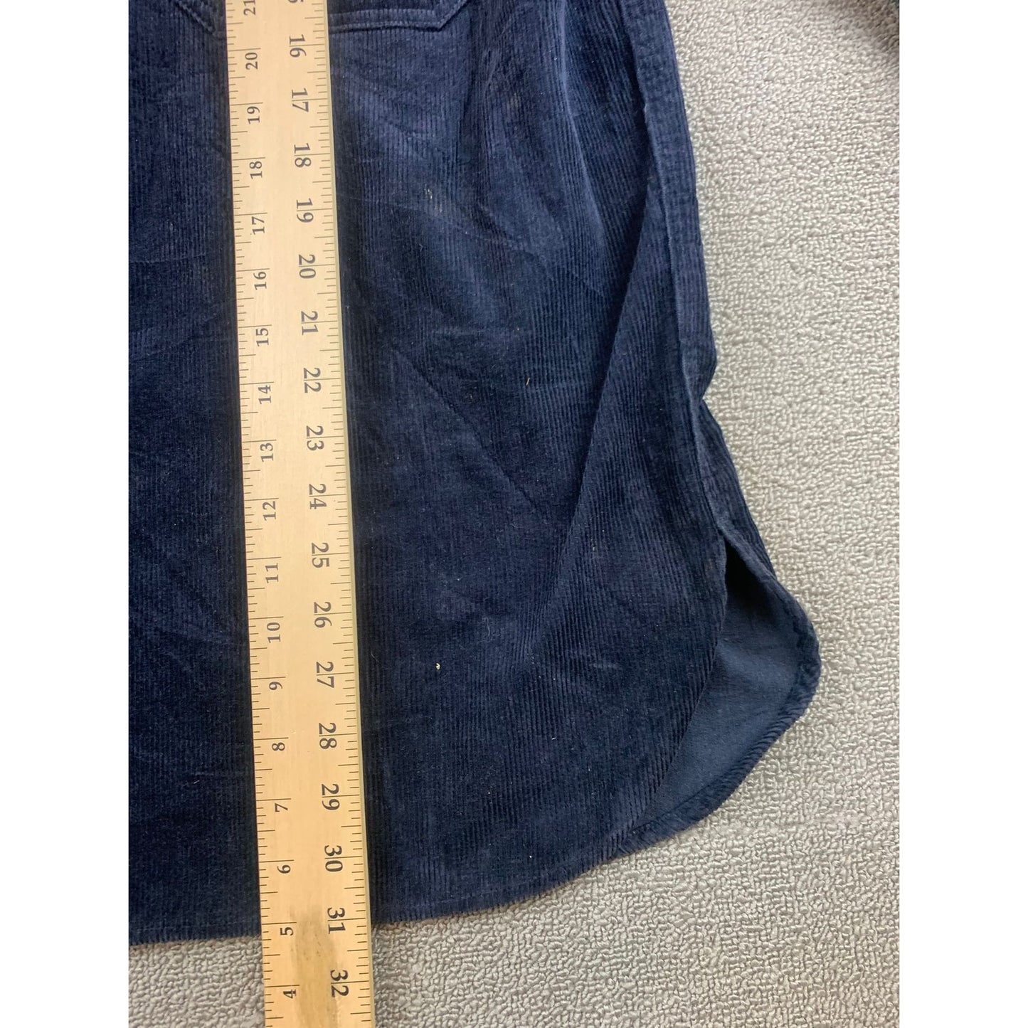St. John's Bay Men's Large Dark blue corduroy half zip jacket with 2 pockets