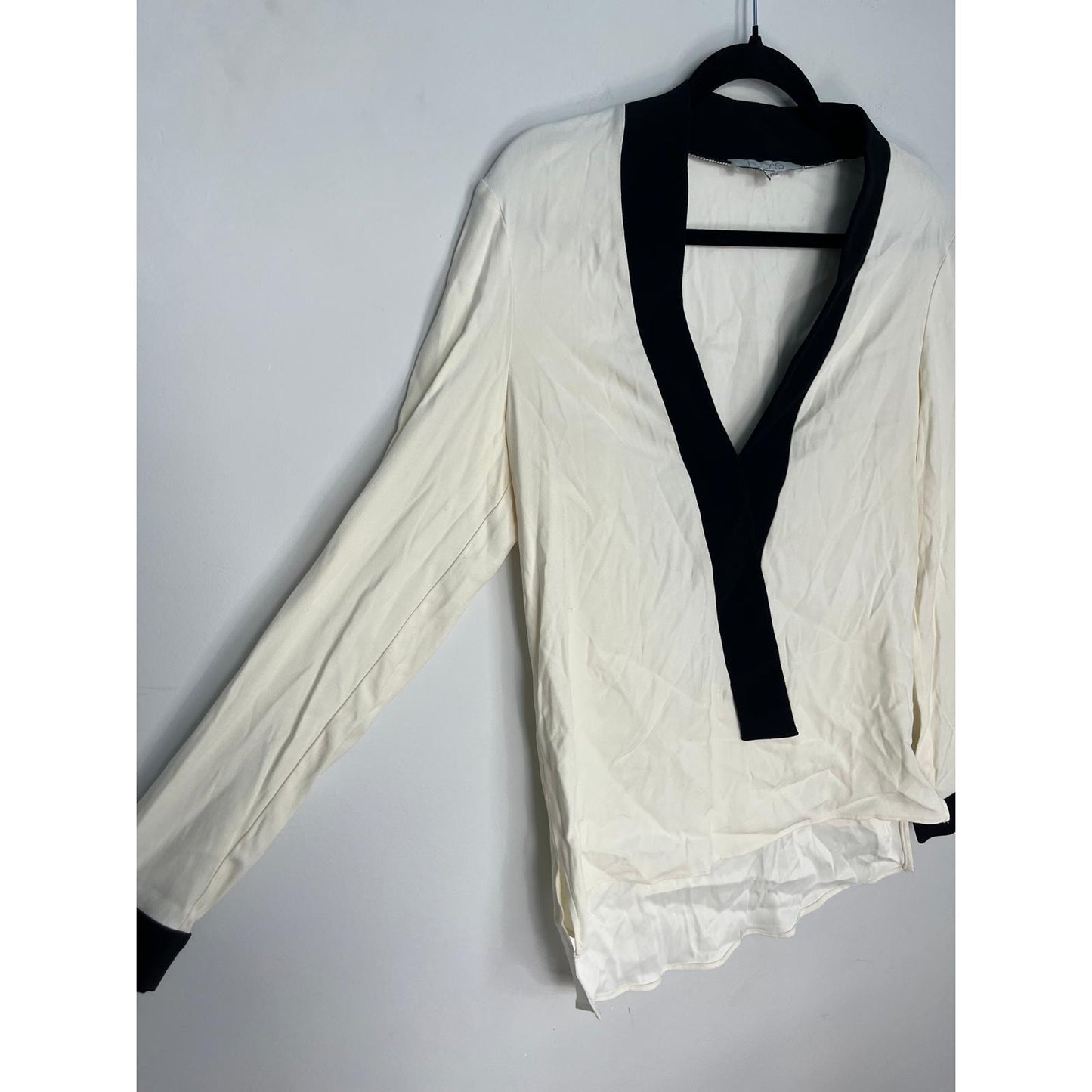 Alexis Contrast Trim Blouse Women XS Cream Black Long Sleeve Minimalist