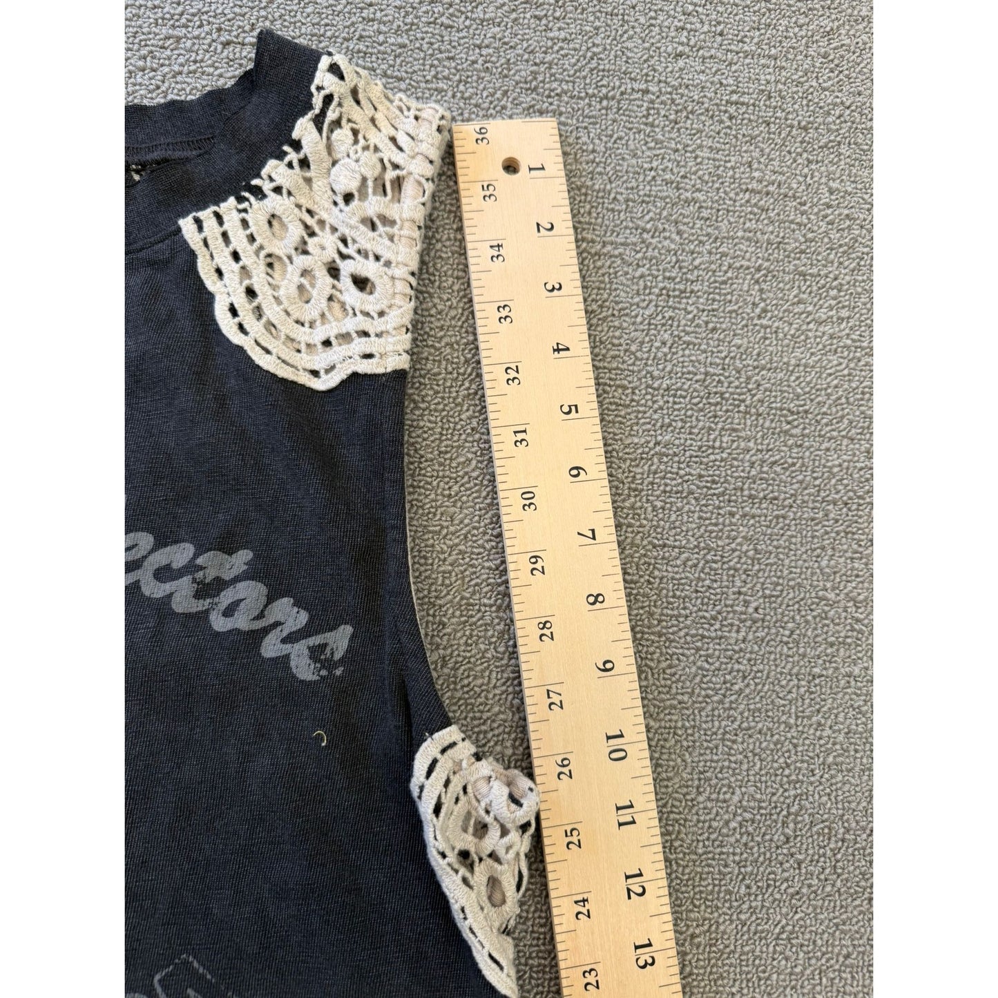 We The Free Women's Extra Small Gray Graphic Lace Tank Top