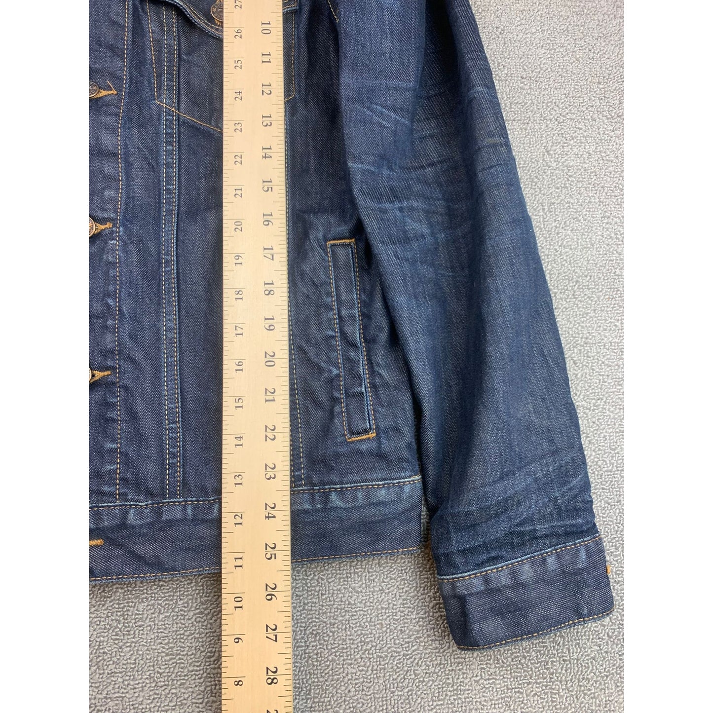 Lucky Brand Men’s Small Lakewood Blue Denim Jacket Trucker Style Button Up
