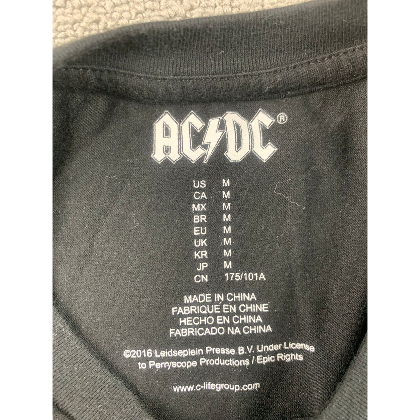AC/DC Men's For Those About To Rock We Salute You Size M Black T-Shirt