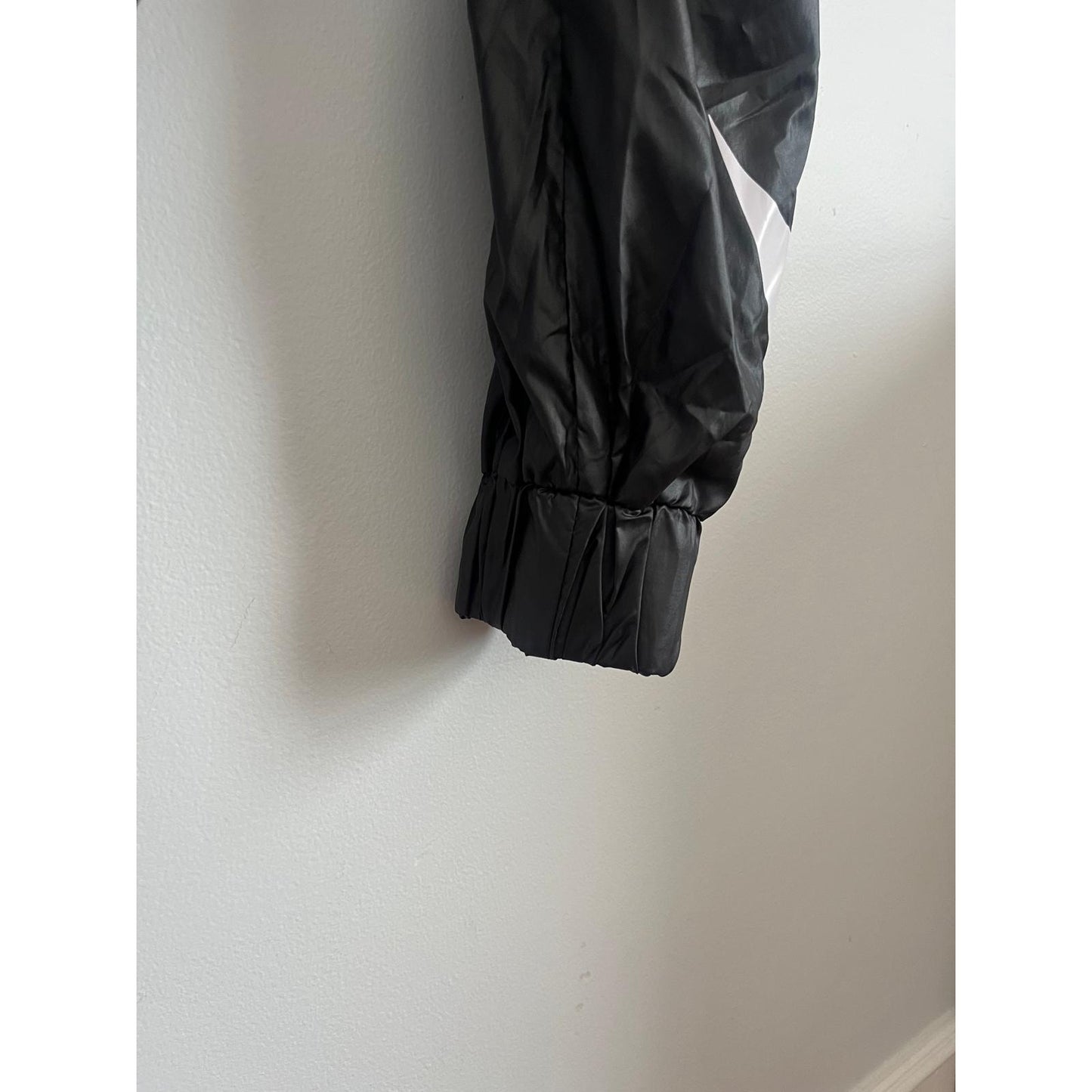 Nike Windbreaker Pants Women S Black Nylon Swoosh Logo Joggers Track