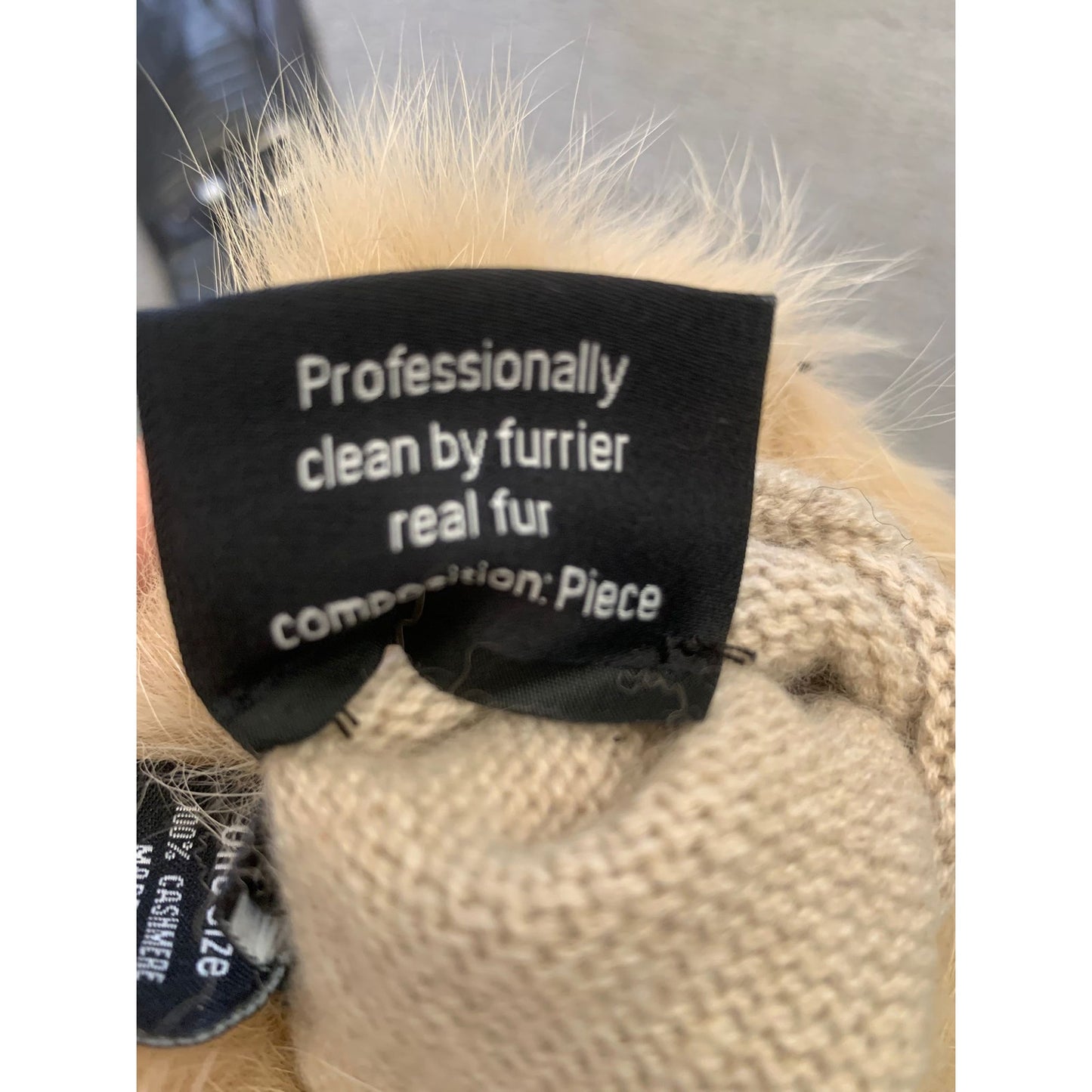 Sofia Cashmere Womens One Size Beige 100% Cashmere Gloves With Real Fur Trim