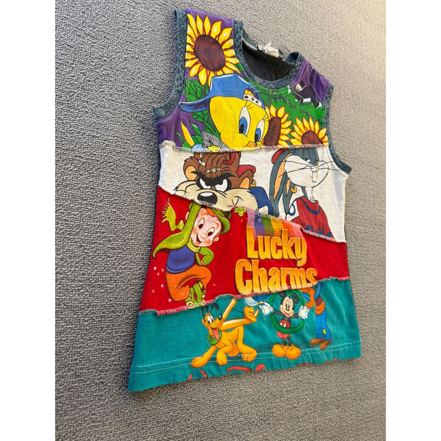 TROLLEY ROSS Women's M Vintage Bugs Bunny Tank Top Lucky Charms Tweety Bird
