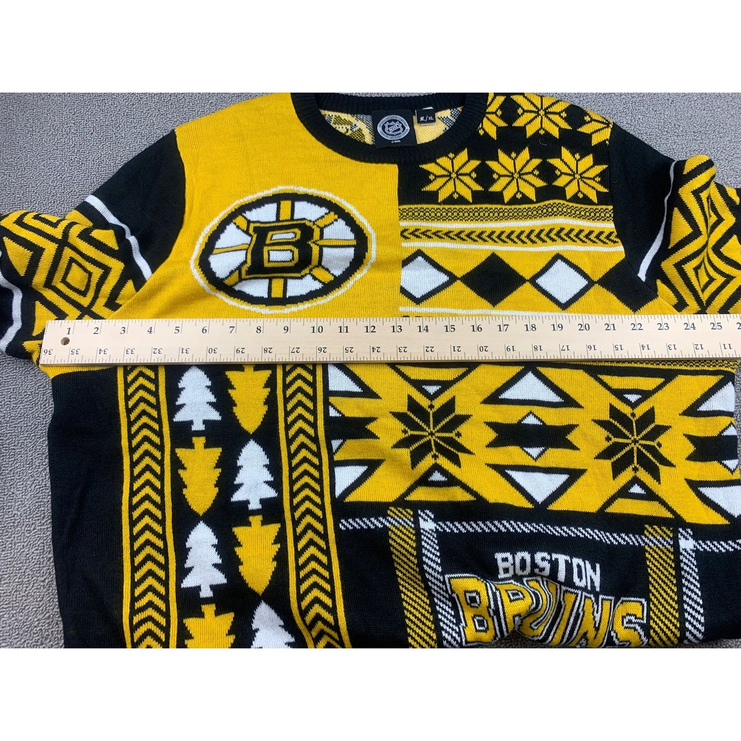 NHL Men's XL Yellow Black Boston Bruins Ugly Christmas Sweater