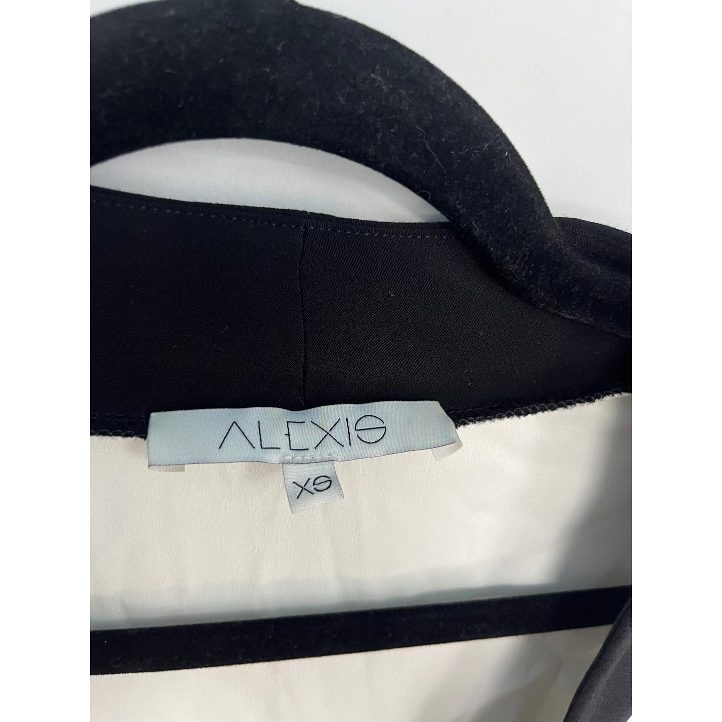 Alexis Contrast Trim Blouse Women XS Cream Black Long Sleeve Minimalist