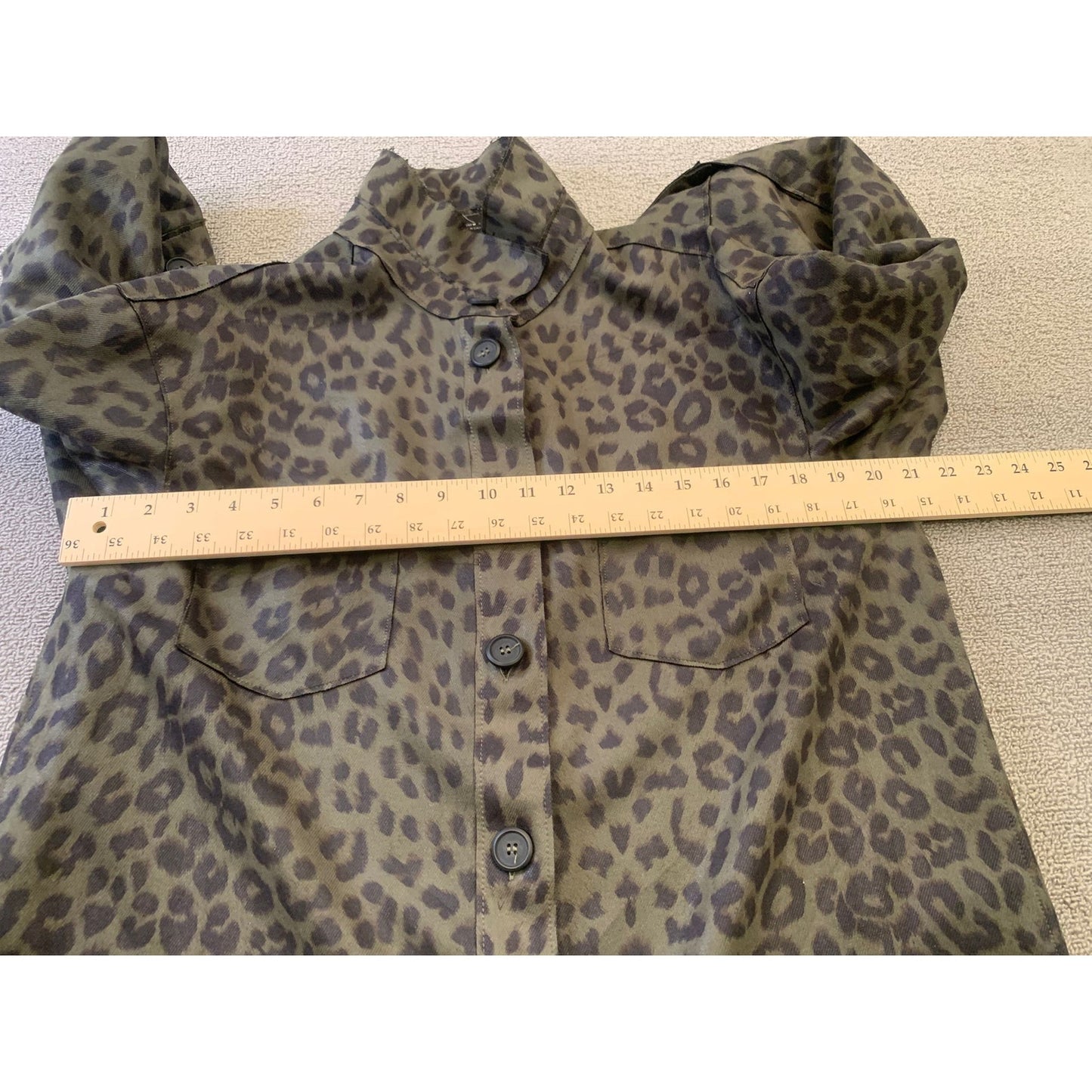 ZARA Women's Medium Olive Green Leopard Print Shacket