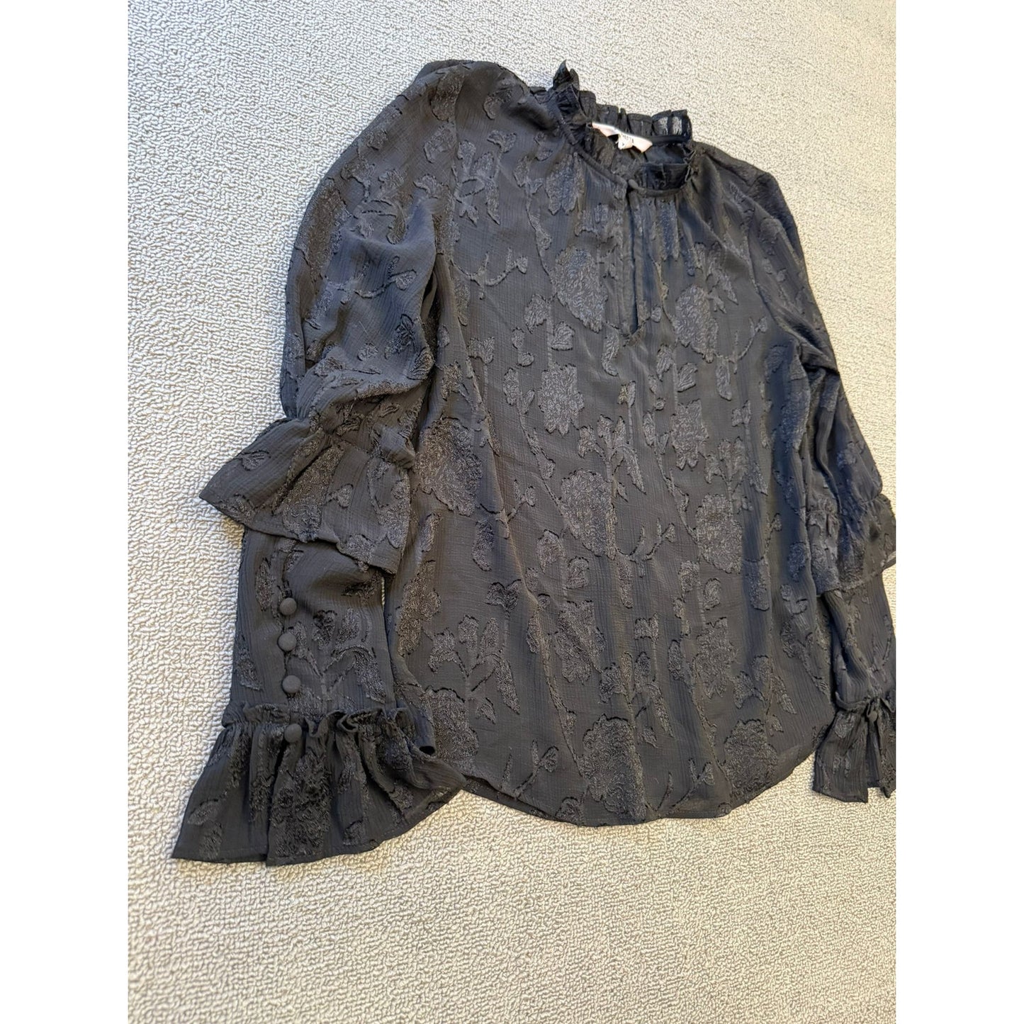 BB Dakota Women Extra Small Black Floral Ruffle Sleeve Blouse