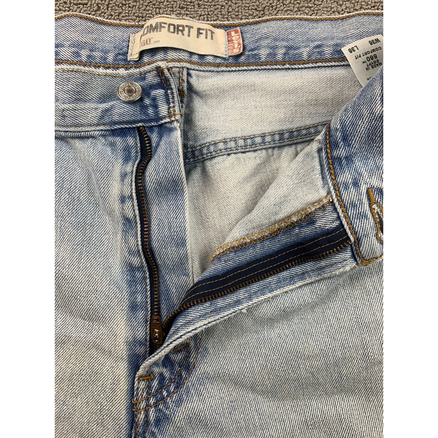 Levi's 560 Men's W36 Light Wash Frayed Hem Denim Cutoff Shorts Casual