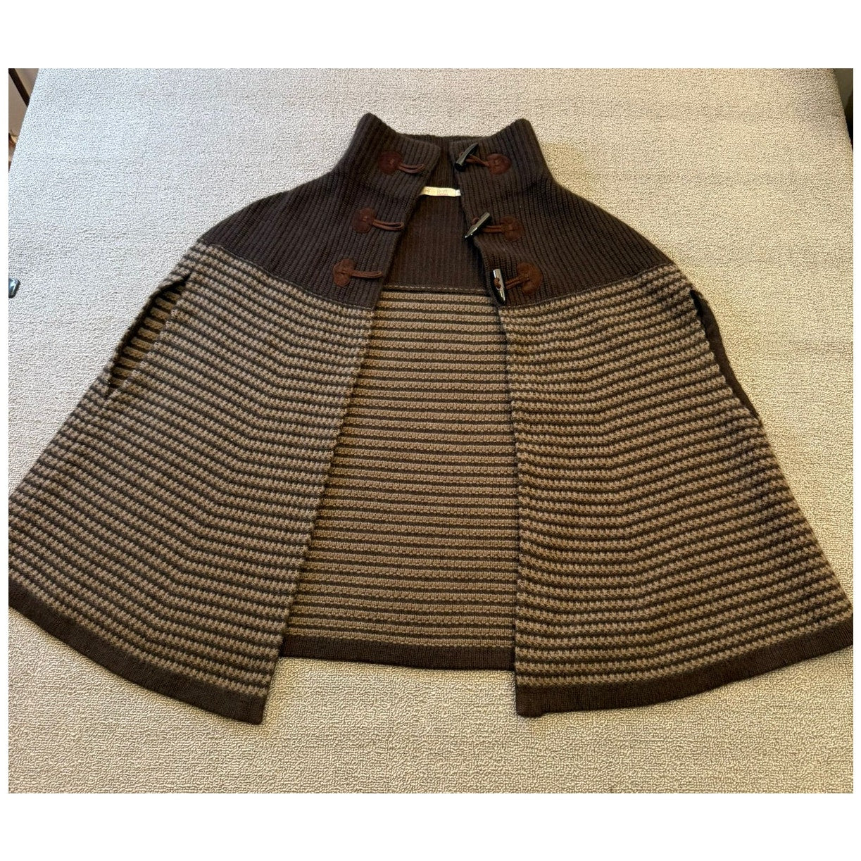 Raffi Cashmere M/L Brown Striped Knit Cape Poncho Toggle 100% Cashmere