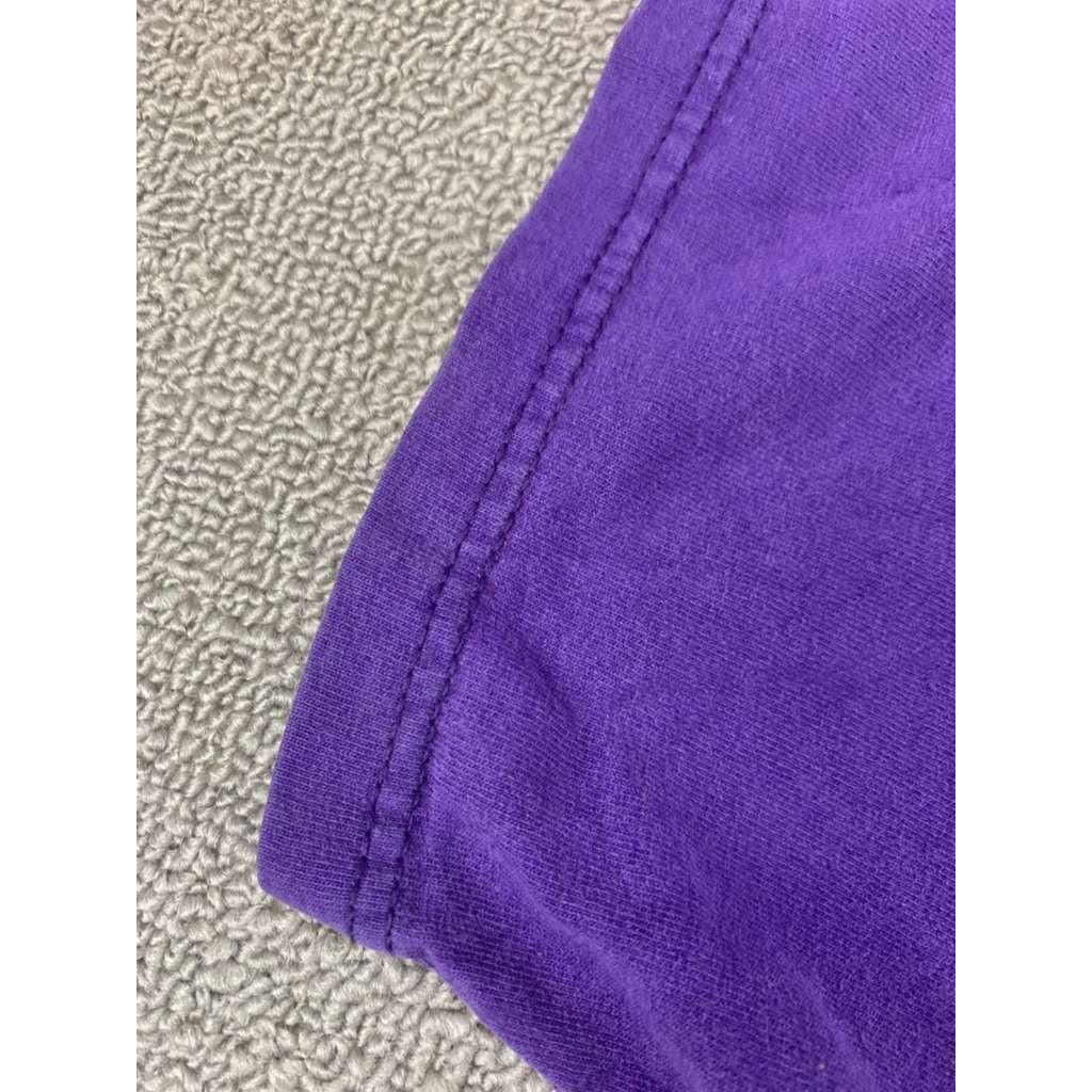 Vintage Walt Disney XL Purple Snow White Seven Dwarfs Graphic Crewneck T Shirt
