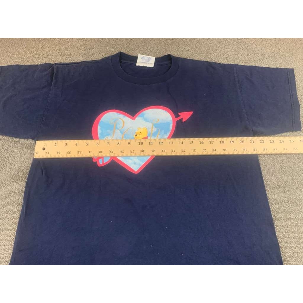 Vintage Pooh Disney Men's Size Medium Navy Heart Cupid Graphic T Shirt