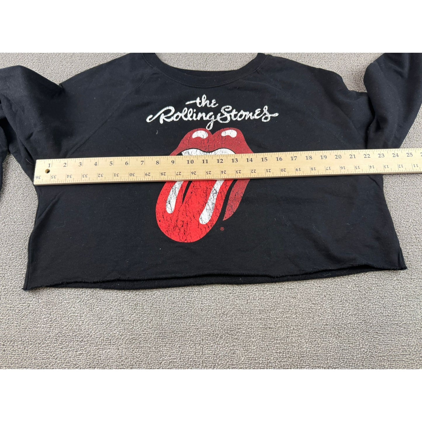 Bravado Large The Rolling Stones Cropped Sweatshirt Black Red Lips Rock Shirt