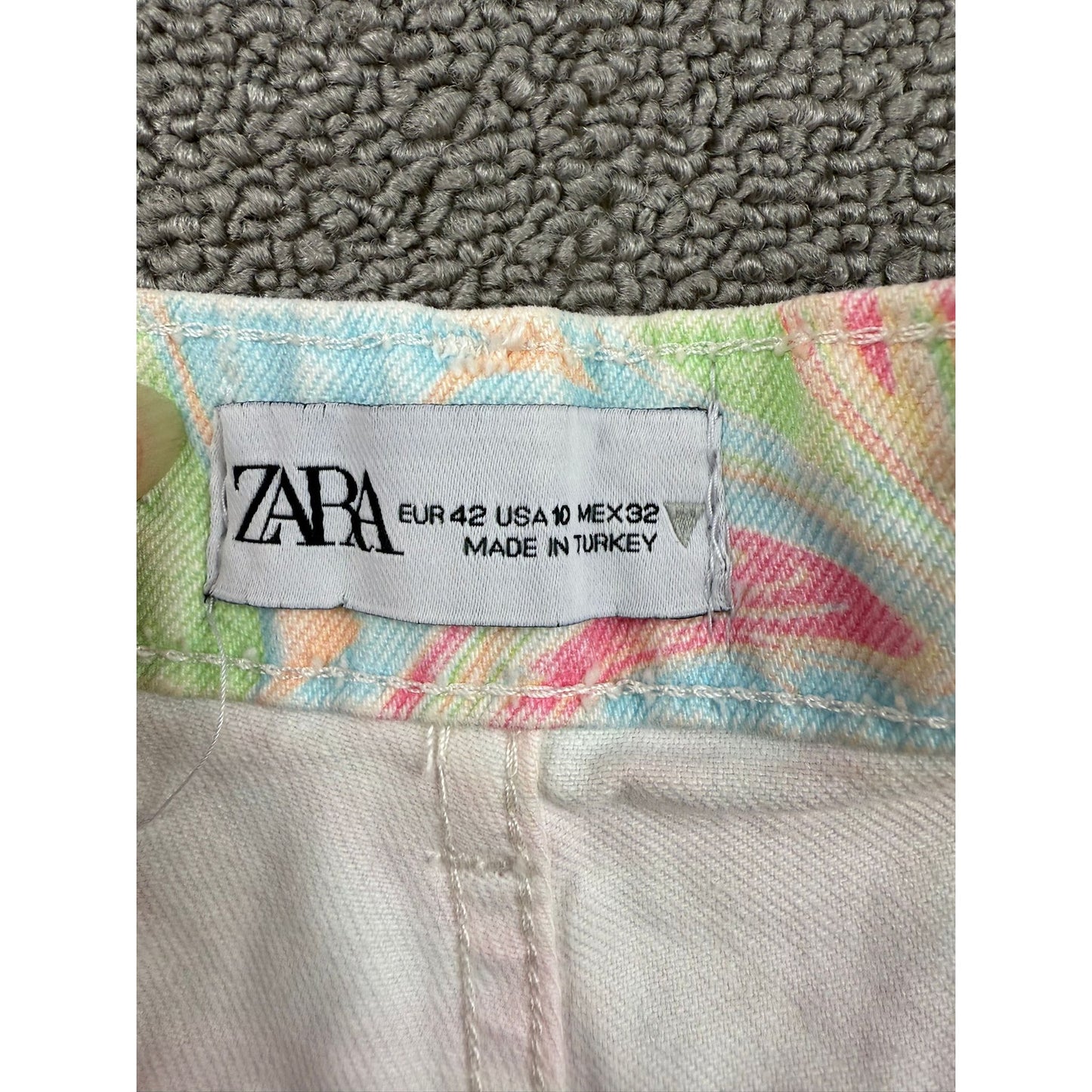 Zara Women's 10 Pastel Multi-Color Frayed Hem Swirl Print Tie Die Denim Shorts