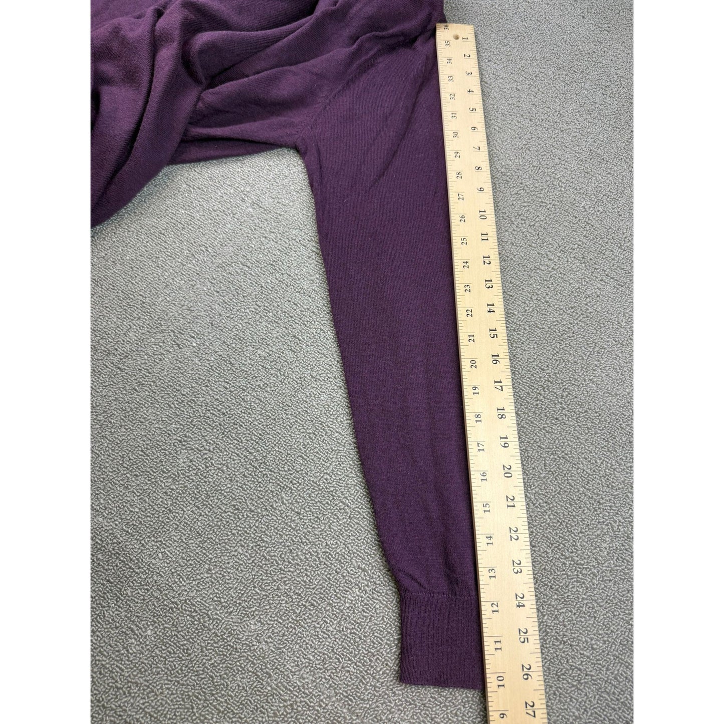 Y2k St. John's Bay Men's Medium Purple Lightweight V-Neck Sweater Cotton Blend