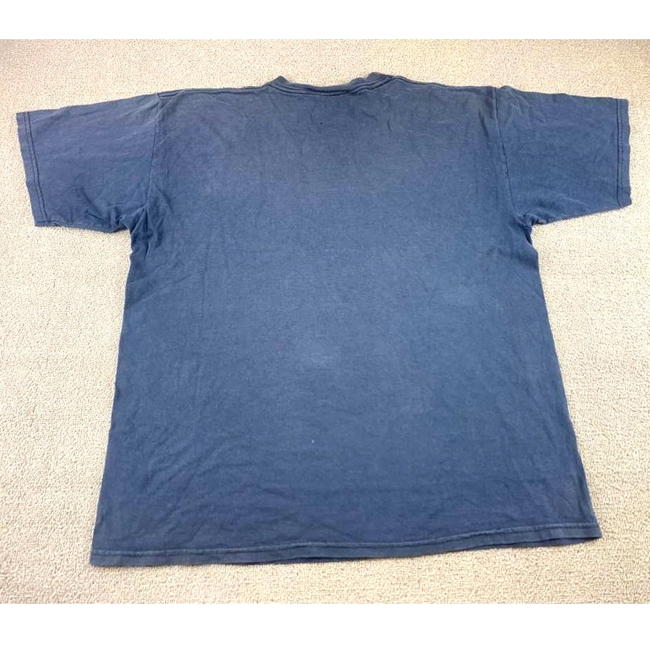Vinatge Walt Disney Mickey Mouse Men's Size XL Navy Blue World Graphic T Shirt