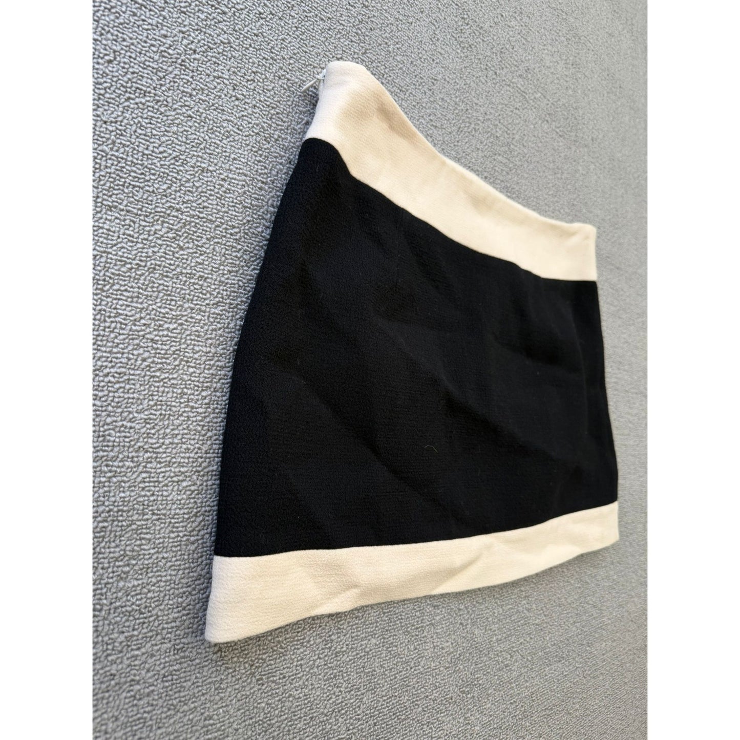 MILLY Women's 8 Black Mini Skirt Ivory Colorblock Trim
