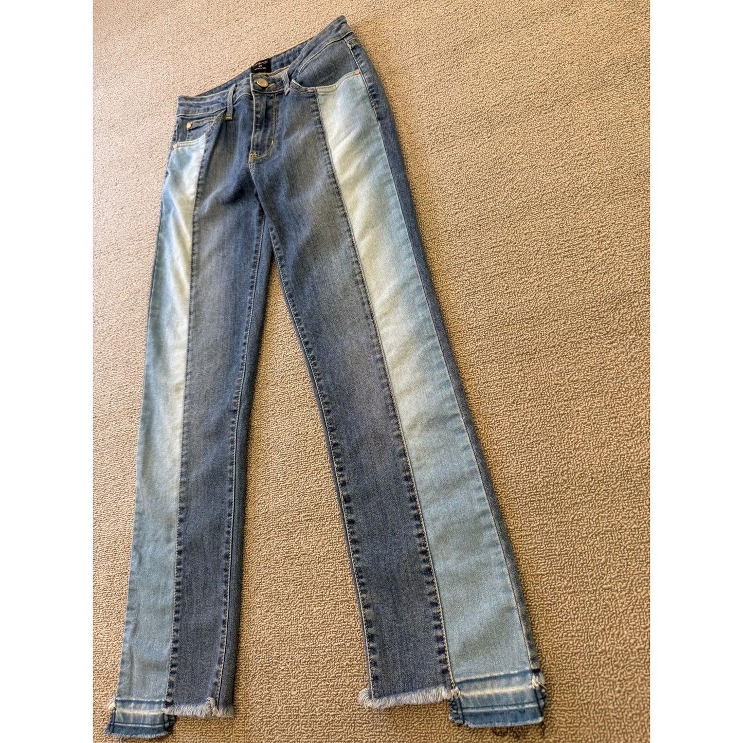 JUSTBLACK Female Light Dark Wash Denim Jeans Size 24 Raw Hem Straight Leg