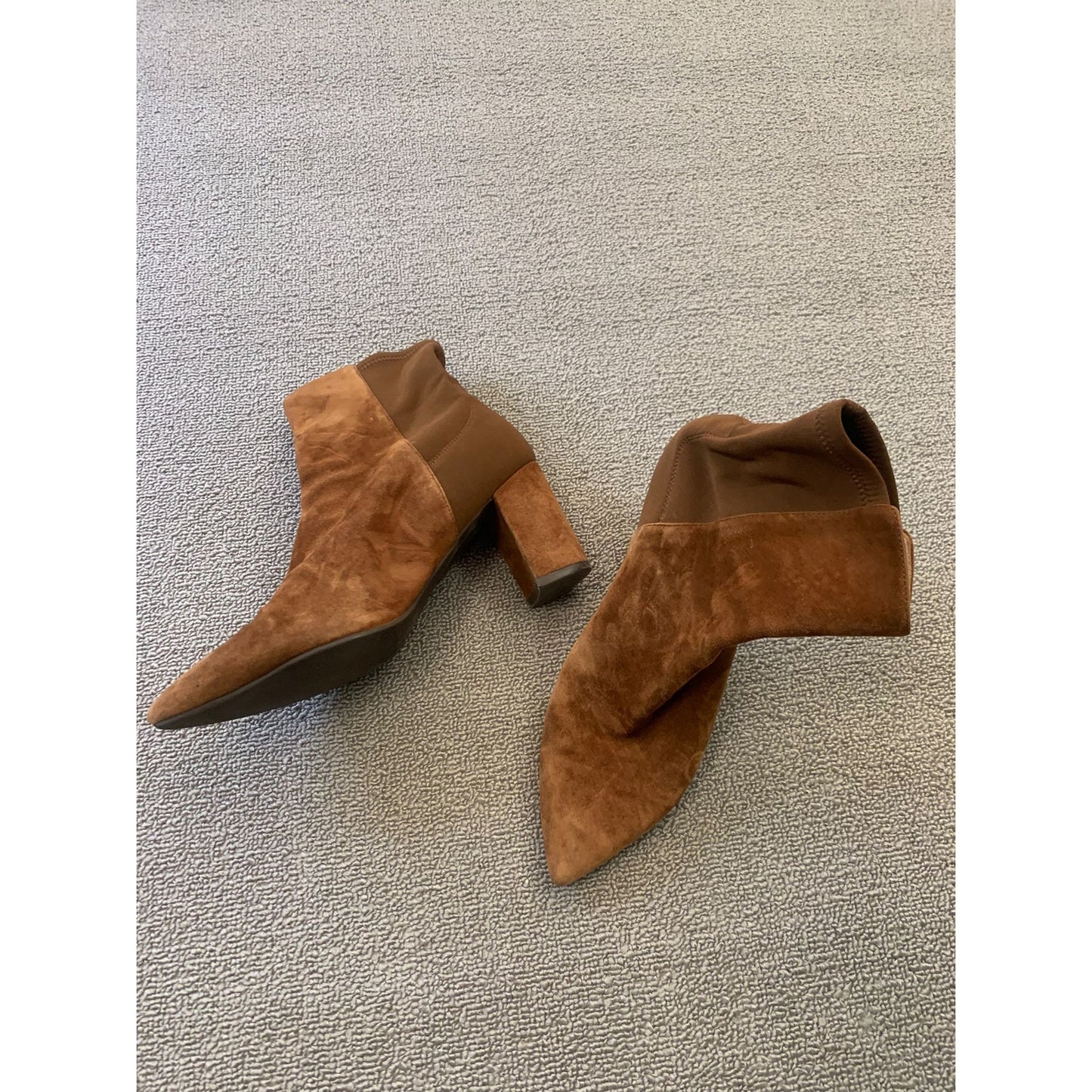 LONNIE Stuart Weitzman Women 7 Brown Suede Ankle Boots