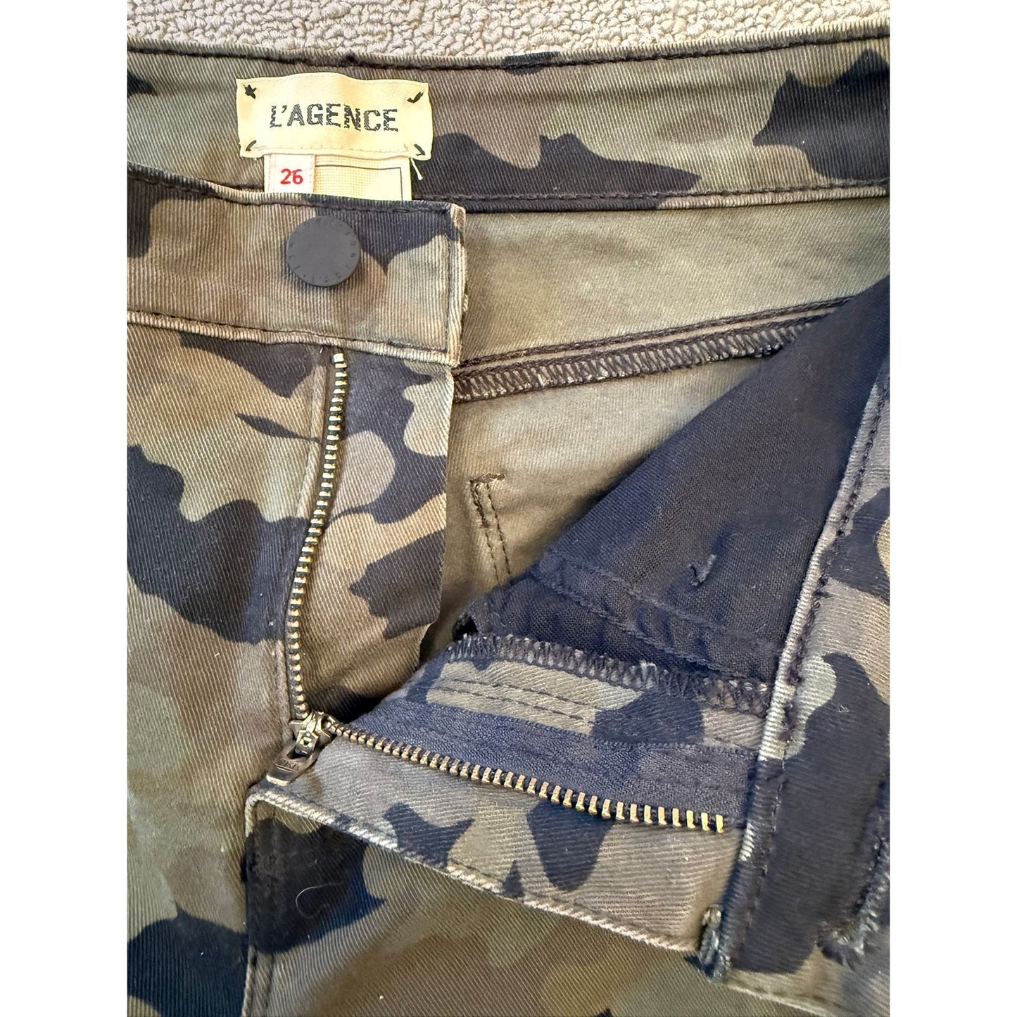 L'AGENCE Women's Camouflage Skinny Jeans 26 Green Black Yellow Side Stripe