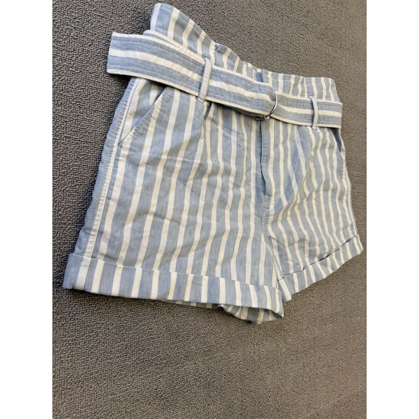 FRAME Women's 6 Casual Linen Blend Shorts Chambray Light Blue Stripe