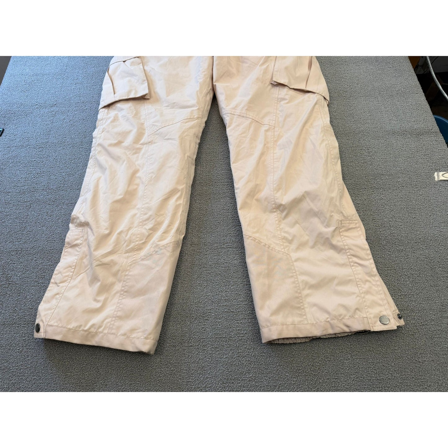 WULFUL Men's Large Snow Ski Pants Cargo White Insulated Winter Outdoor Trousers