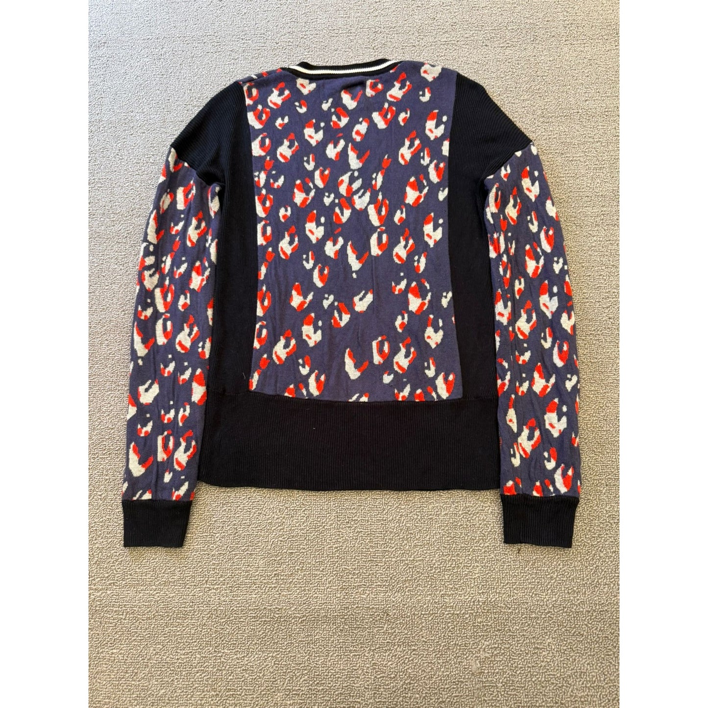 Aritzia Wilfred Free Women's Leopard Print Sweater Size S Crew Neck Long Sleeve