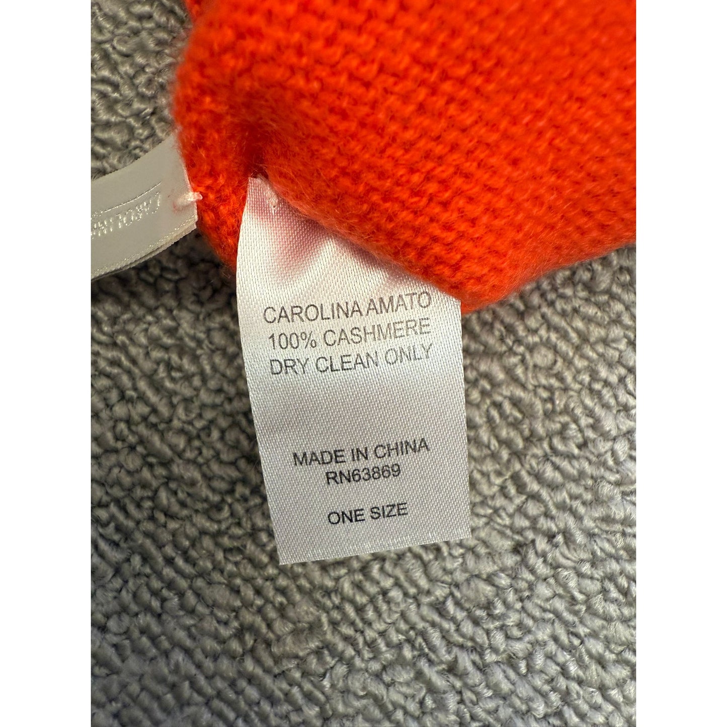 Carolina Amato One Size Orange Cashmere Ribbed Gloves NWT