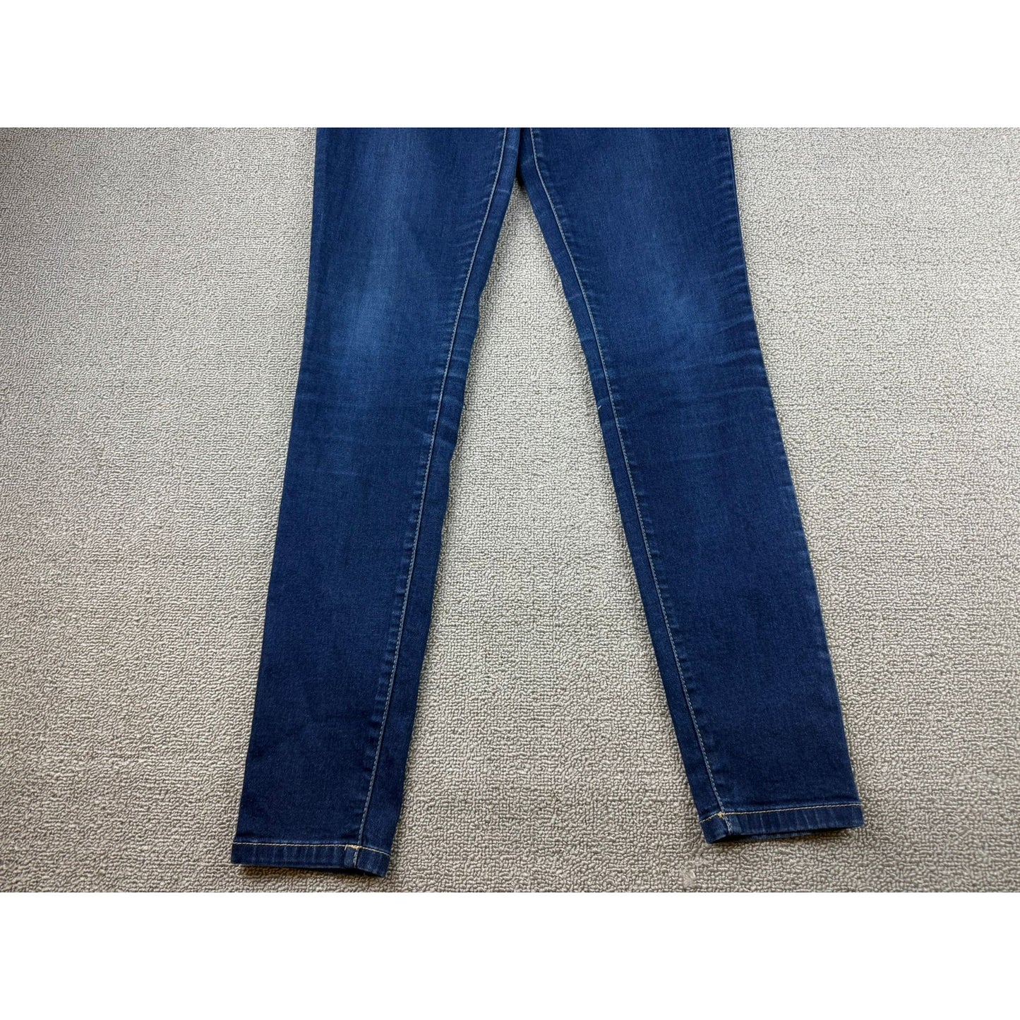 Ymi Wanna Betta Butt Women's Size 7 Dark Blue High Rise Jeans