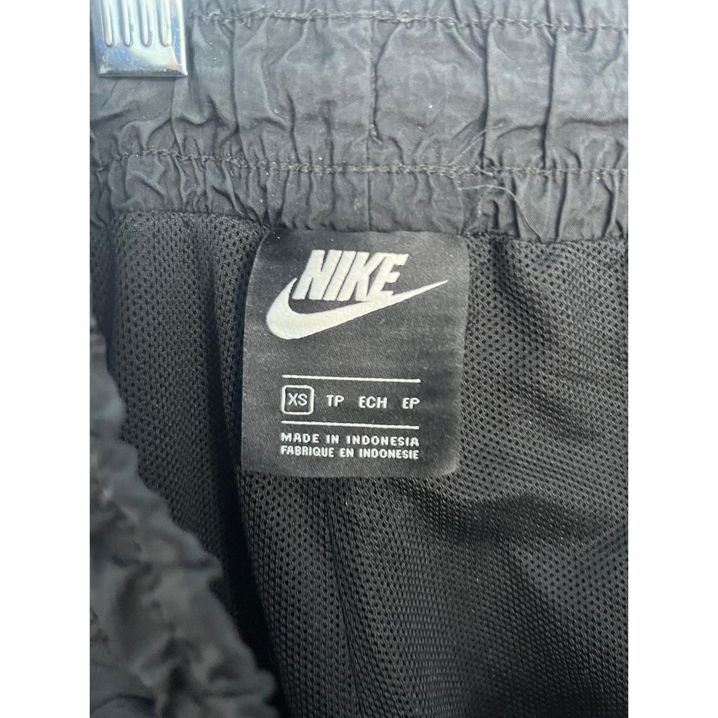 Nike Cargo Pants Women XS Black Nylon Elastic Waist Pockets Jogger Style