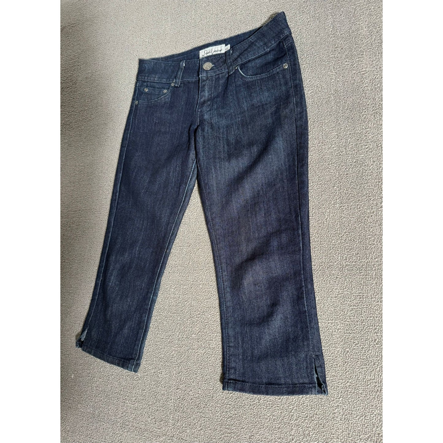 Skull Jeans Women's Dark Wash Cropped Denim Pants Size 5/6