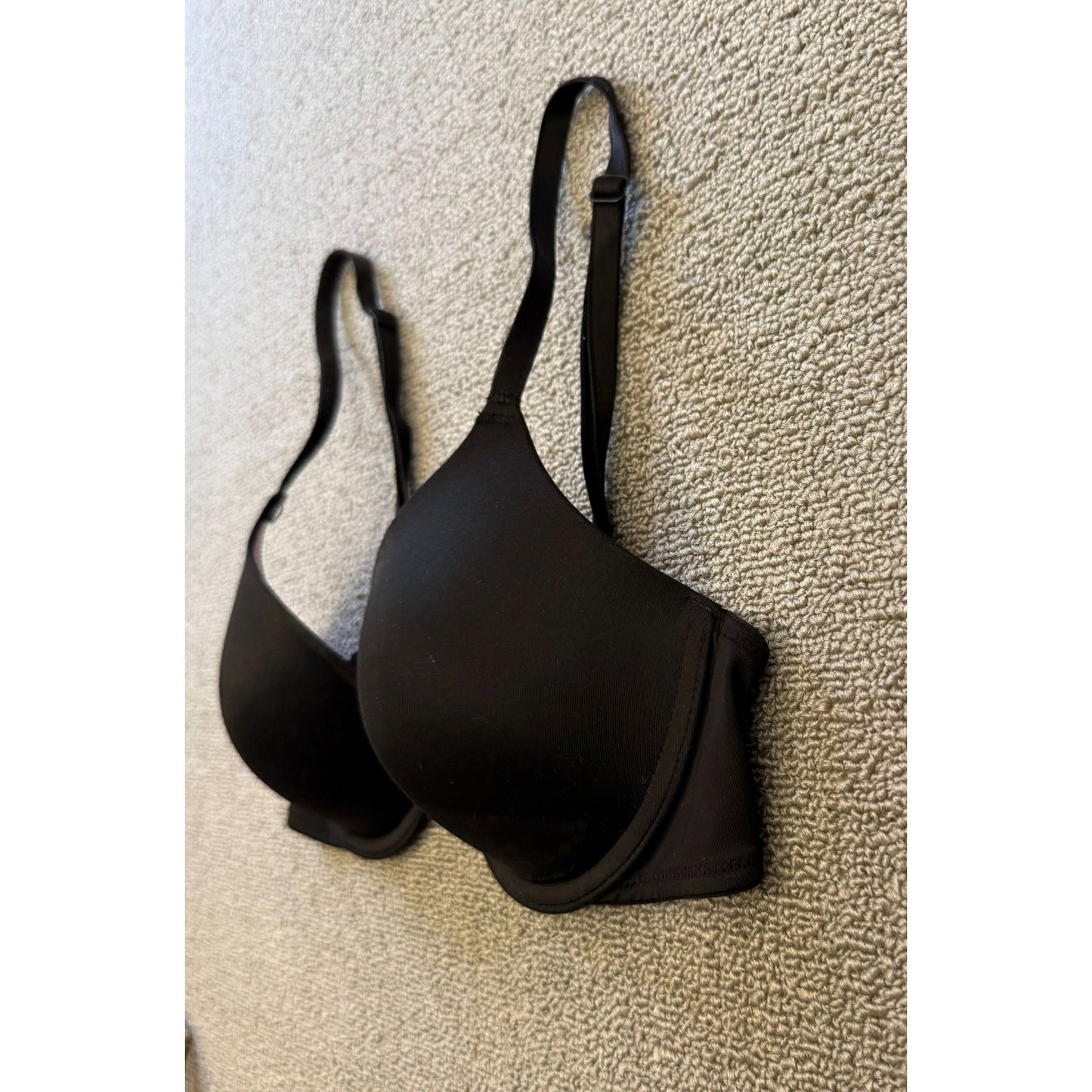 PINK Victoria's Secret Size 34B Black Push-Up Bra  Underwire Padded Lingerie