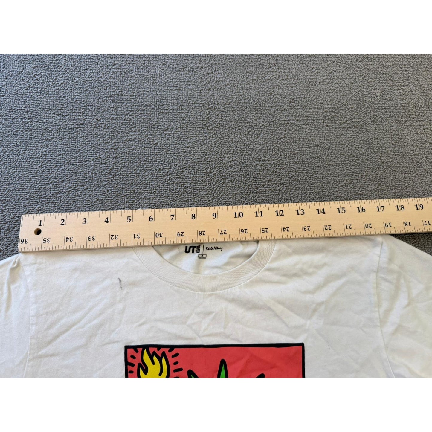 Uniqlo UT Keith Haring XS White Statue of Liberty Graphic Tee