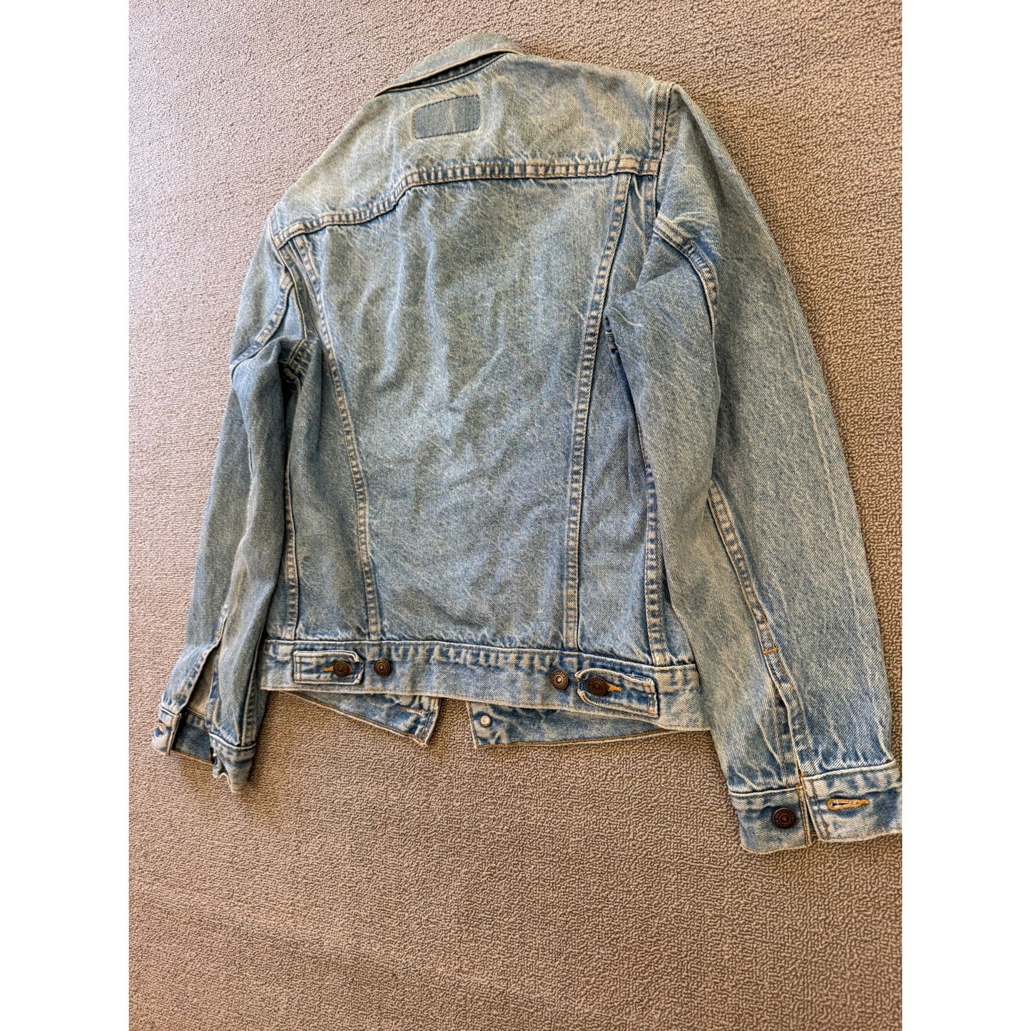 Levi's Vintage Women's Blue 26 Denim Trucker Jacket Light Wash Classic Style