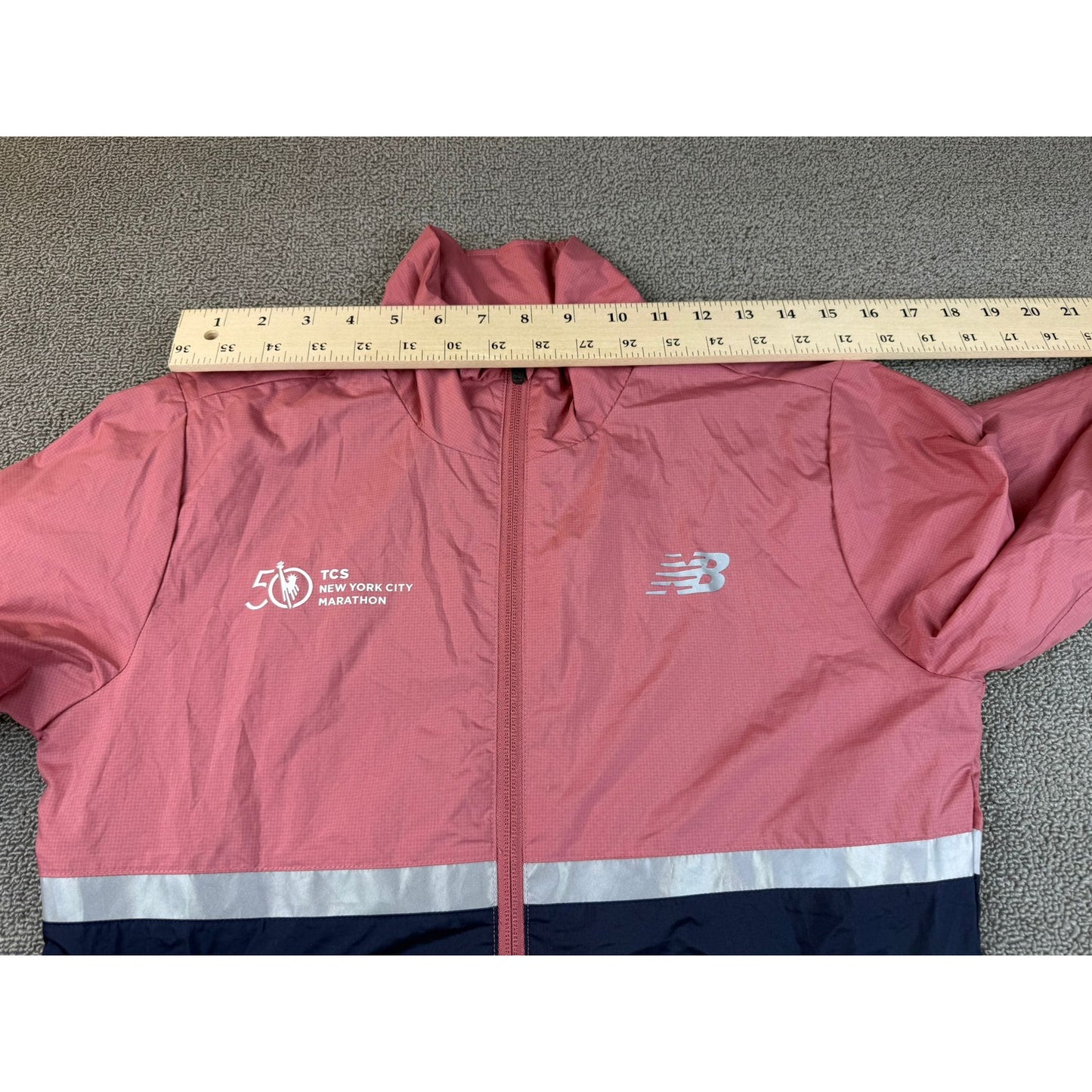 New Balance Women's Small Pink White Windbreaker NYC Marathon Running Jacket