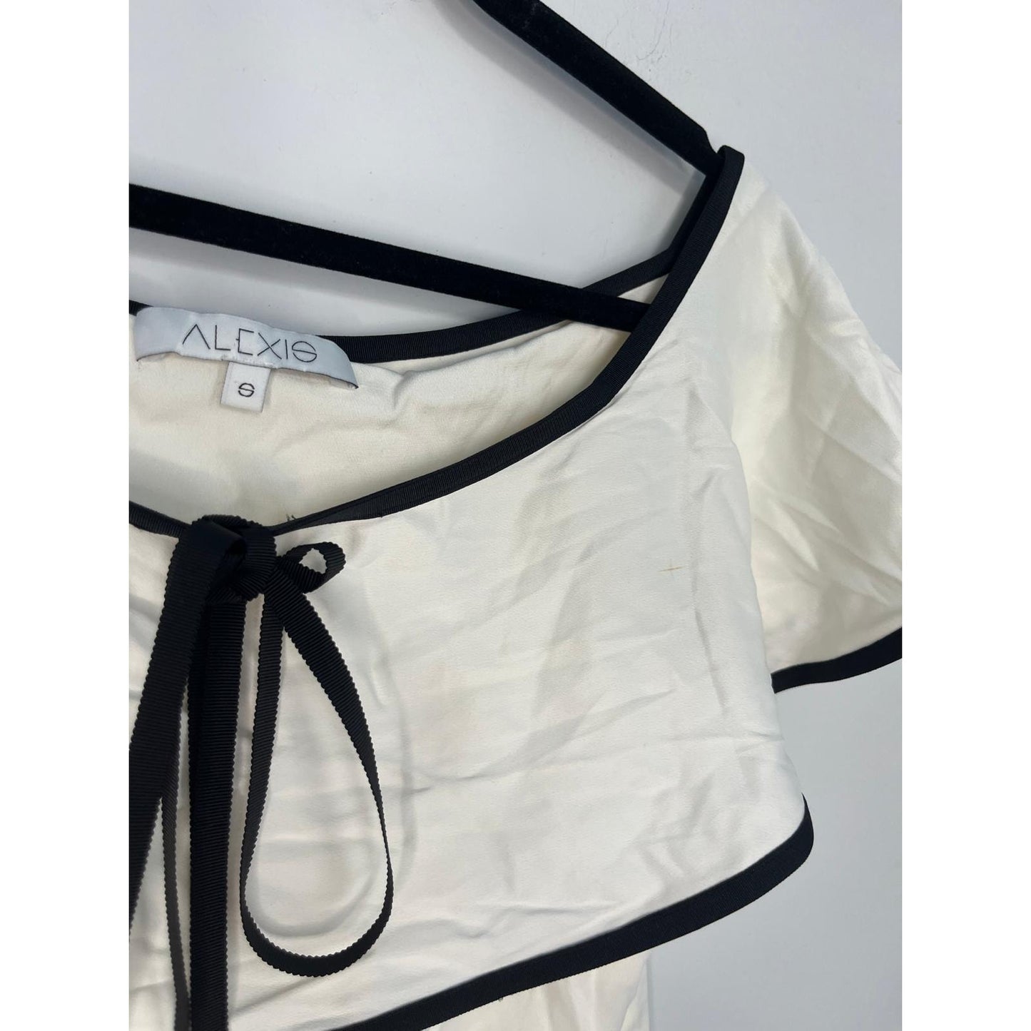 Alexis Ruffle Trim Blouse Women S Contrast Tie Bow Short Sleeve