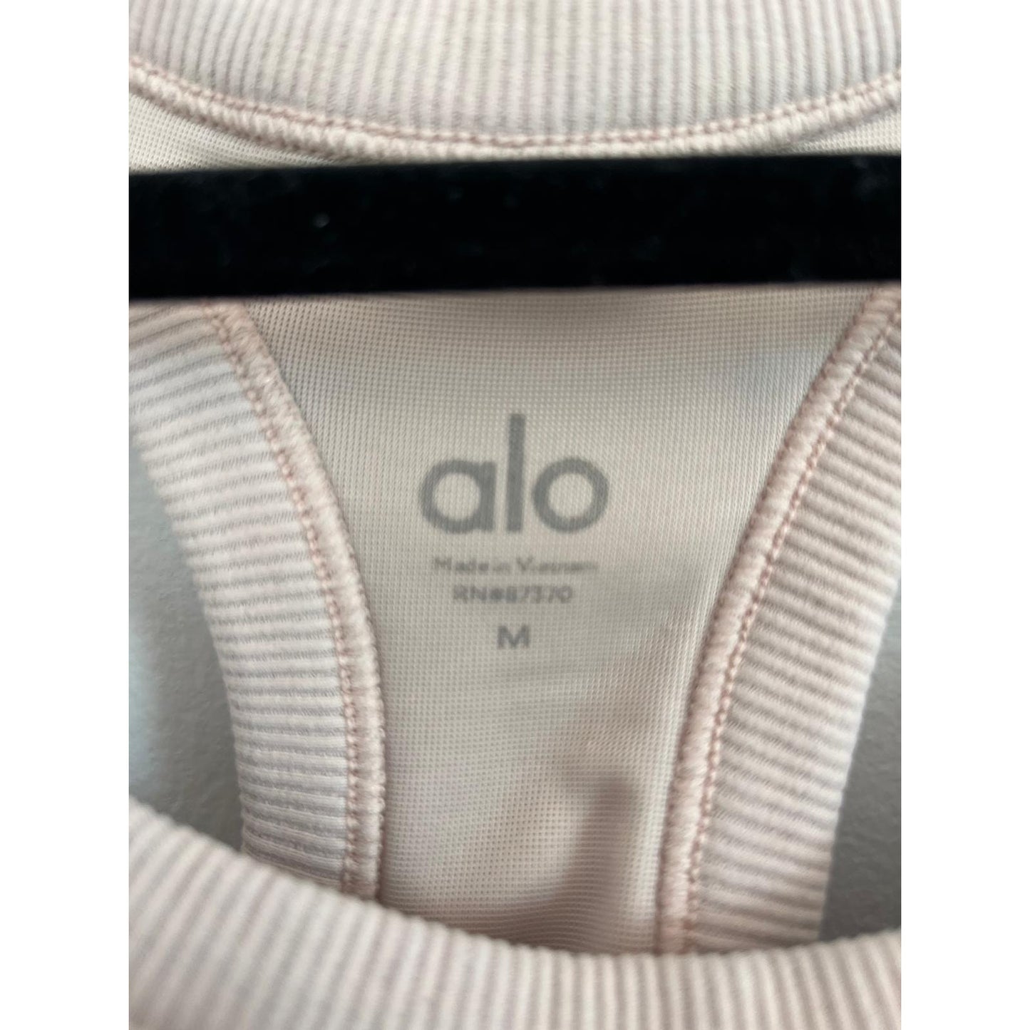 Alo Yoga Ribbed Tank Top Women M Pink Racerback Seamless Workout Active