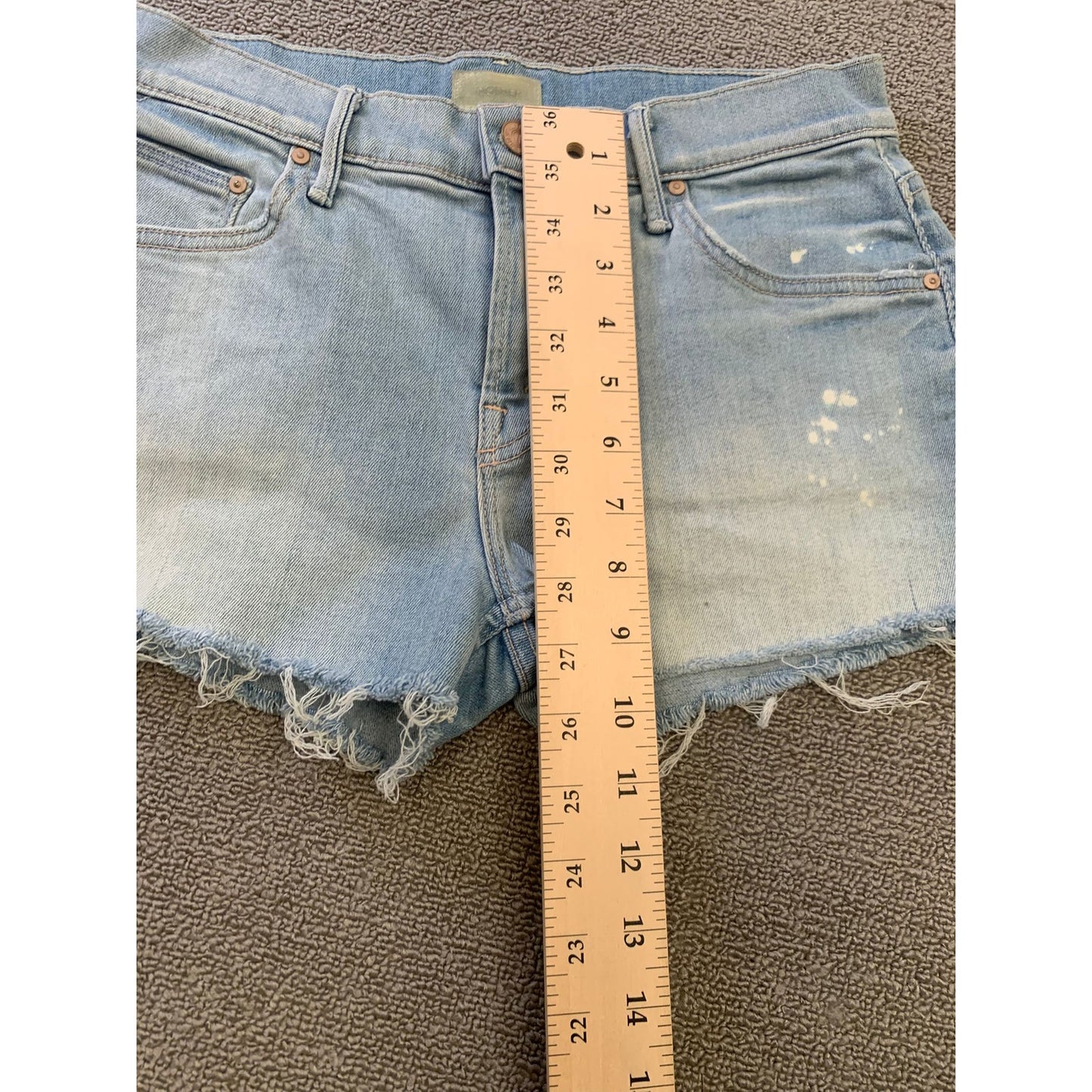 Mother Women's 25 Light Wash Frayed Hem Denim Shorts