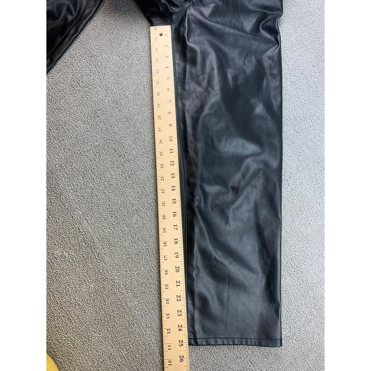 Levi's Women's 29 Black Faux Leather Ribcage Straight High Rise Pants
