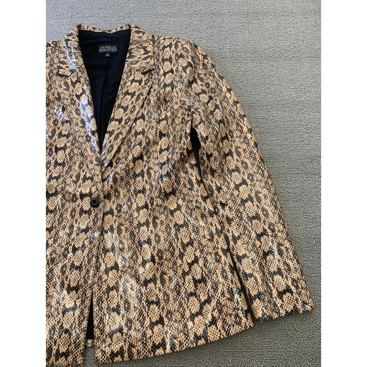 Danielle Bernstein Women's M Snake Print Tan Brown Black Blazer Faux Snake Skin