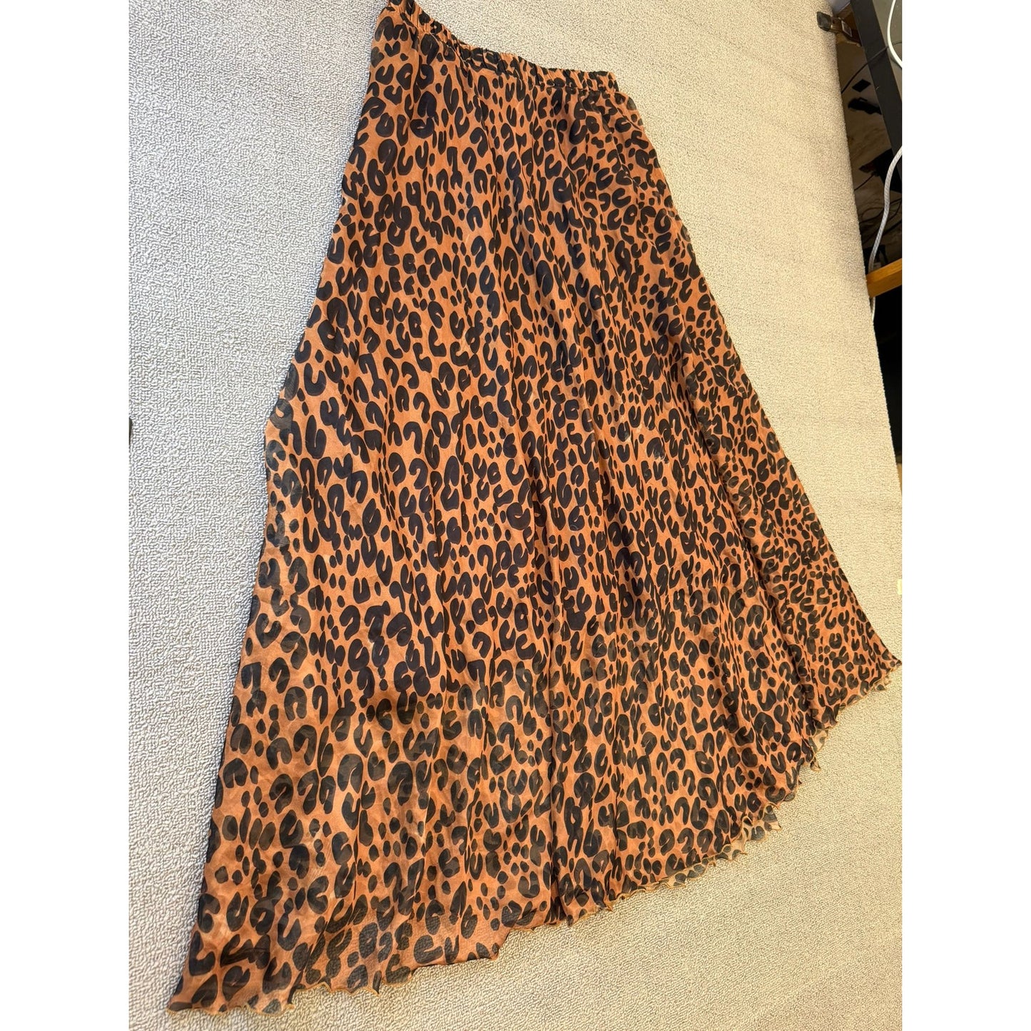 L'VOW Women's M Leopard Print Maxi Skirt Flowy Animal Print Long Silk