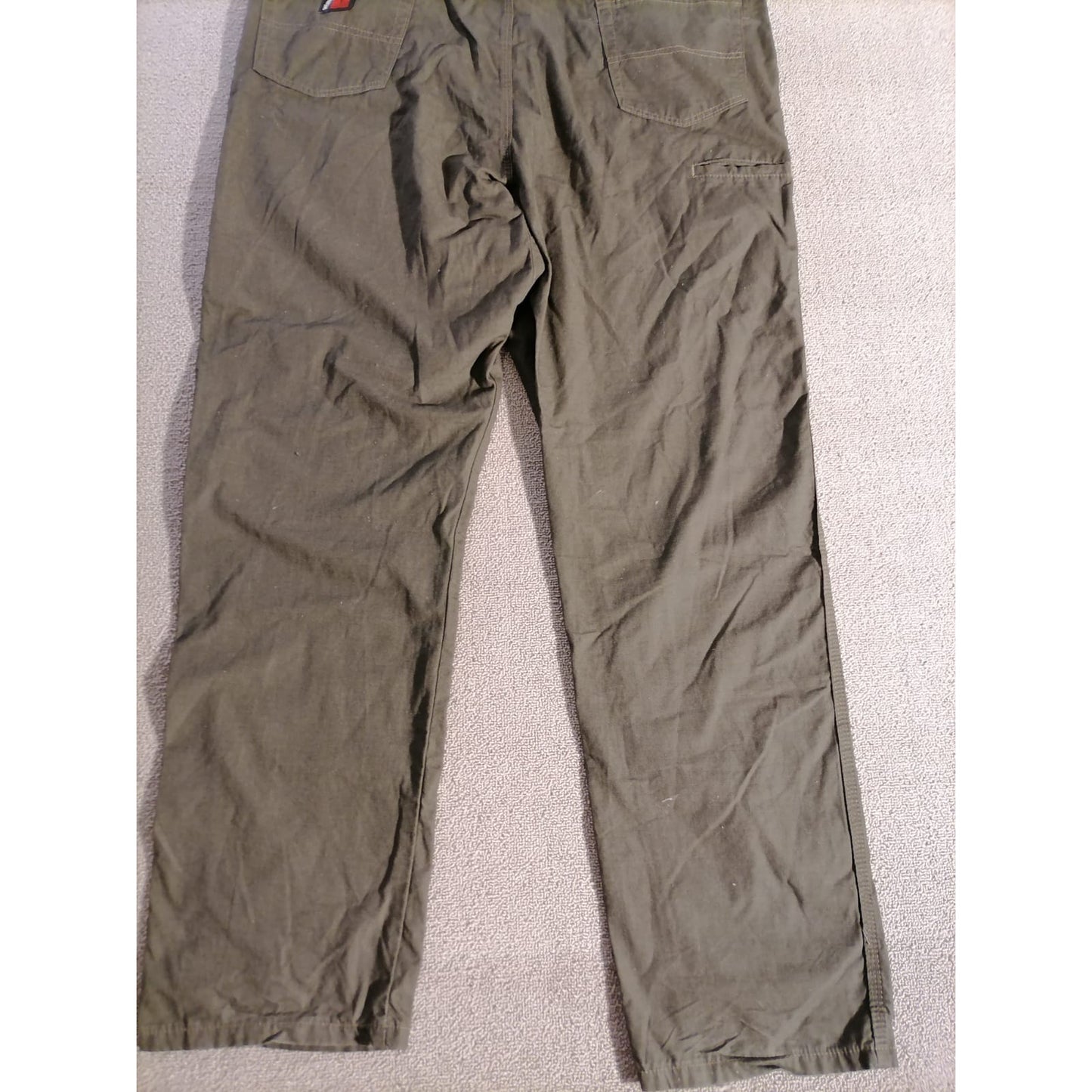 Wrangler 42x34 Male Olive Green 100% Cotton Utility Fit Durable Everyday Pants